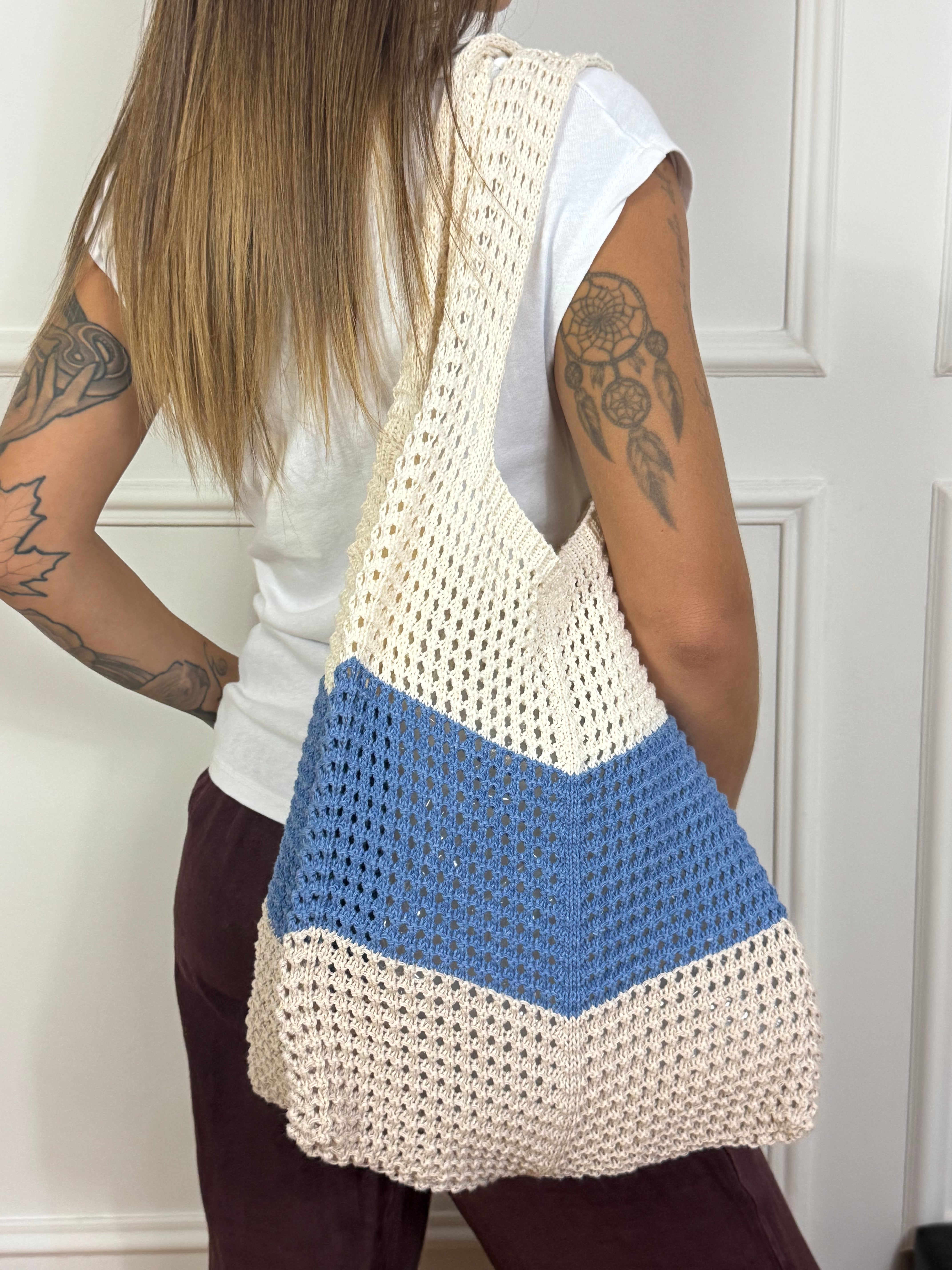 Borsa shopper a cesta base quadrata uncinetto crochet Victoria ILMH righe tre colori