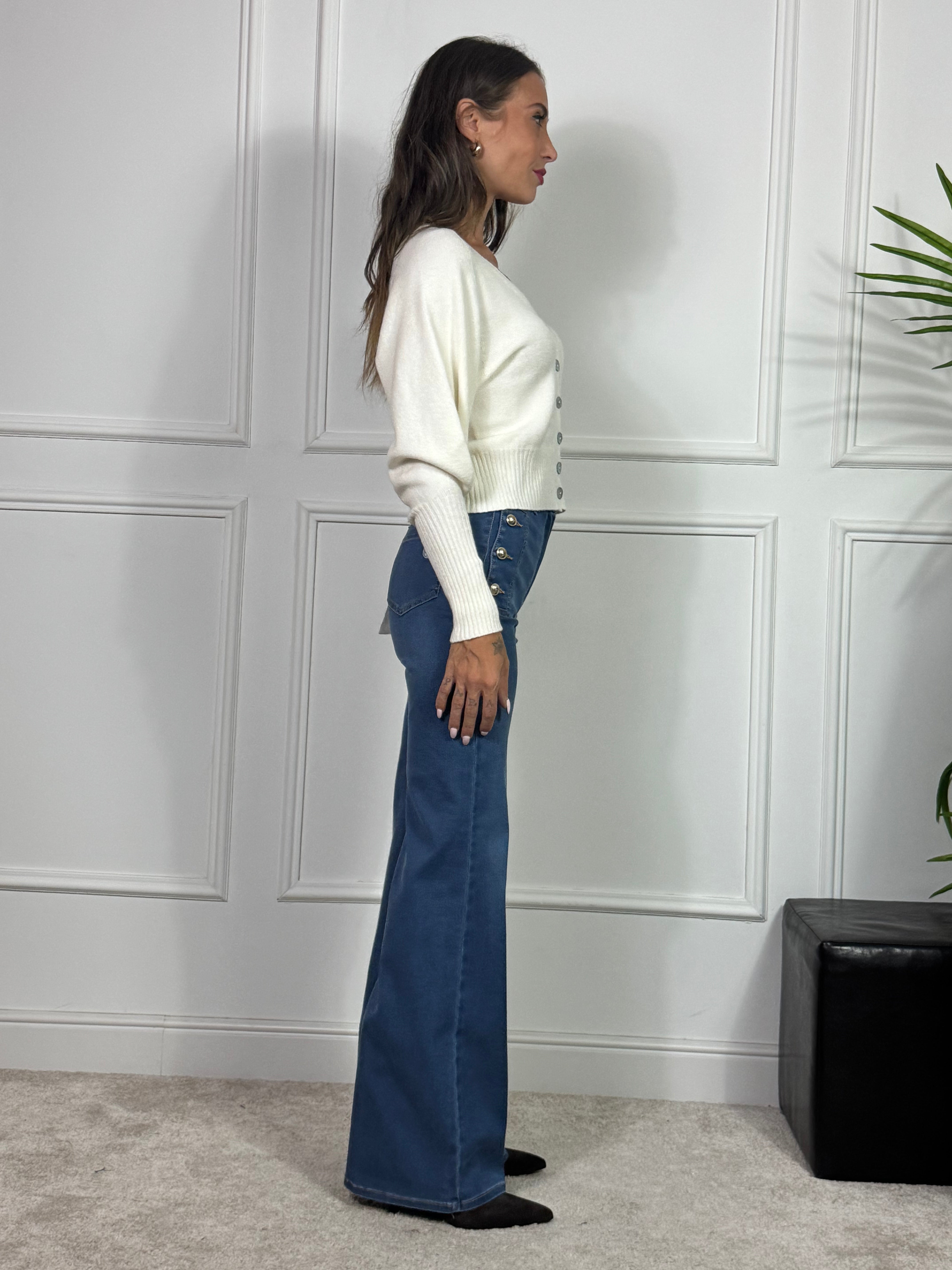 Jeans HAVE ONE  FLARED BOTTONI ORO modello BETS