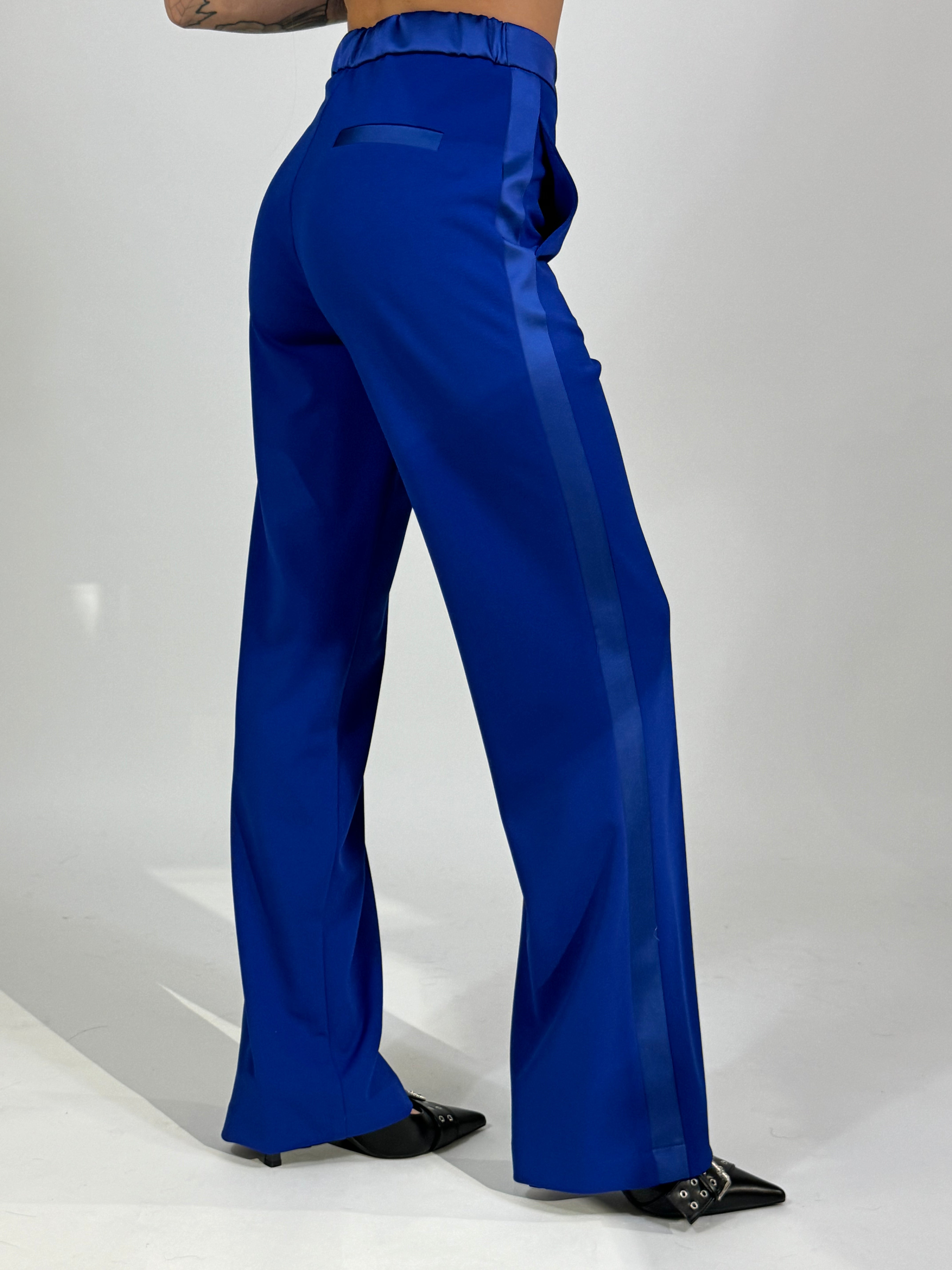 Pantalone smoking Kontatto dettagli in raso BLUETTE