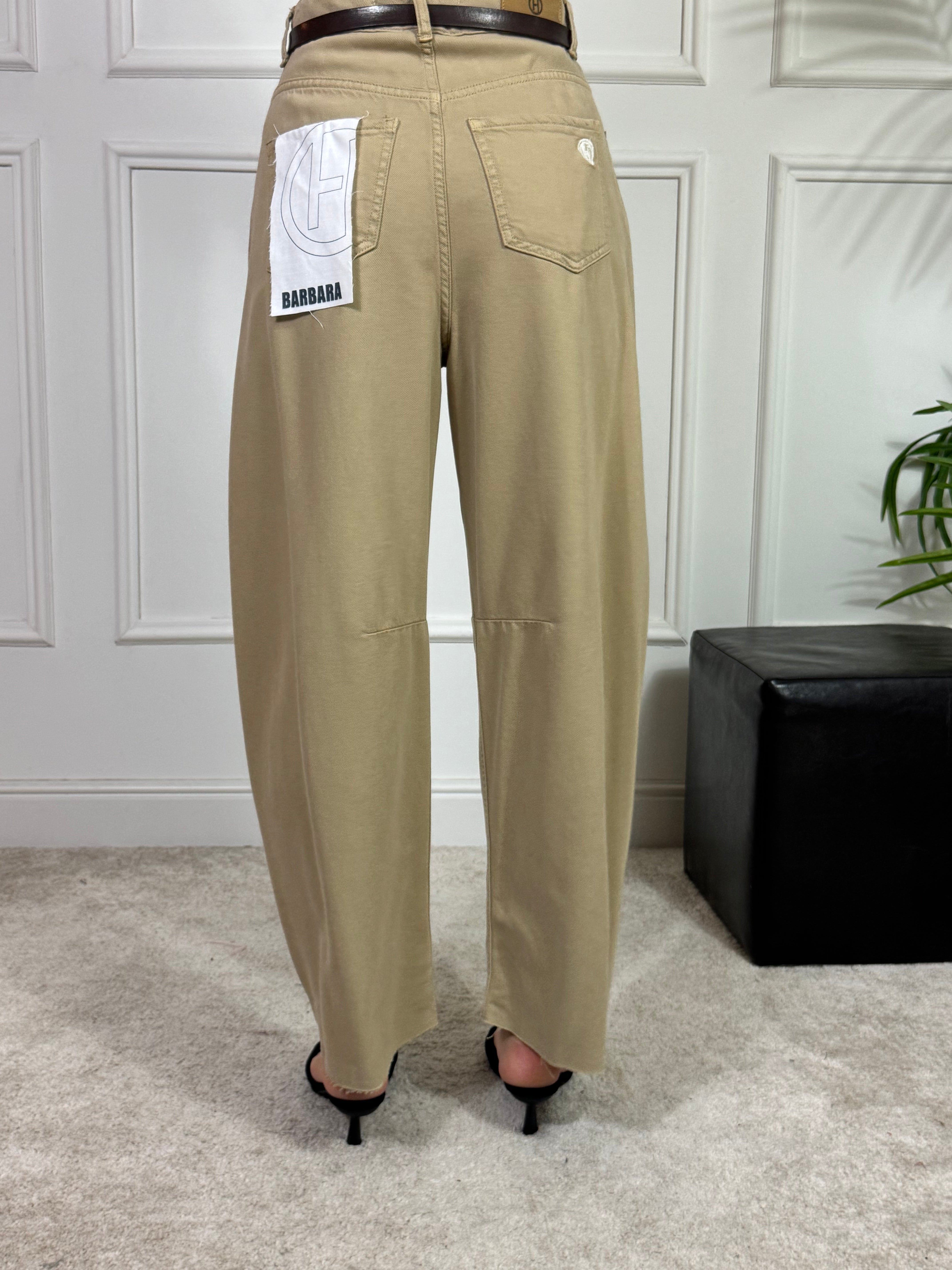 Pantalone jeans Have One barrel modello BARBARA