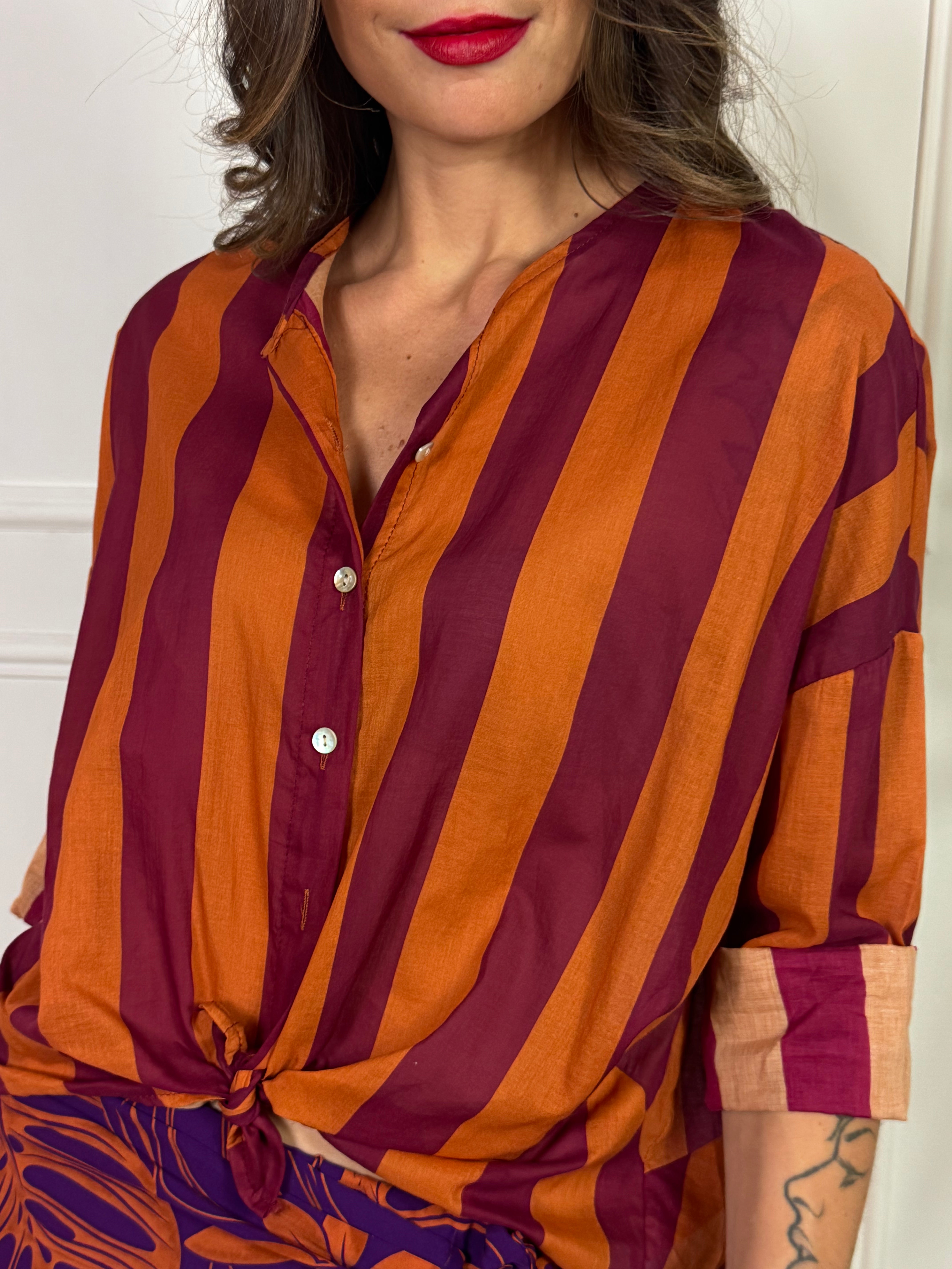 Camicia Kikisix in mussola di cotone collo coreana RIGHE GROSSE