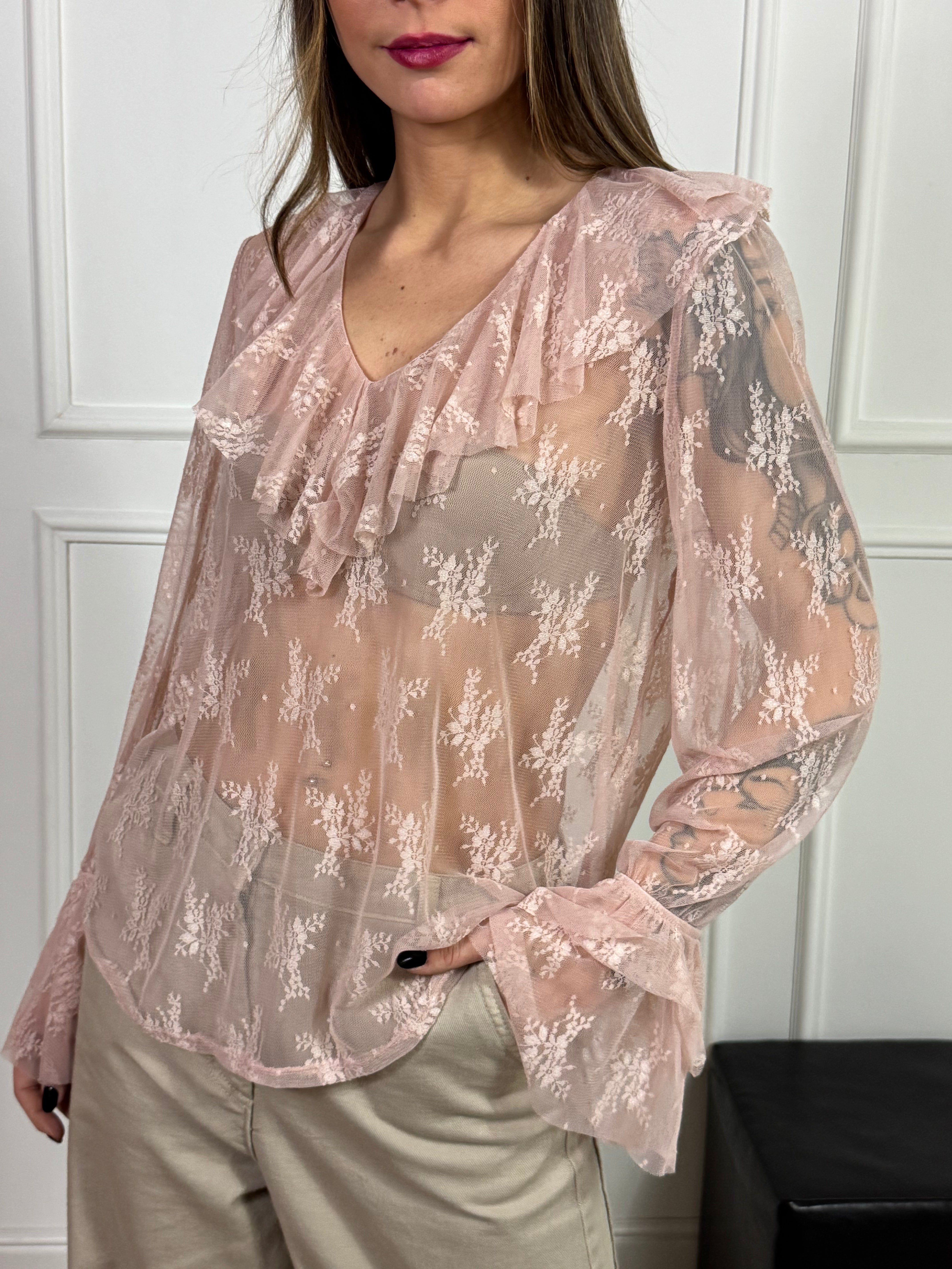 Blusa con scollo V e volant Kikisix PIZZO