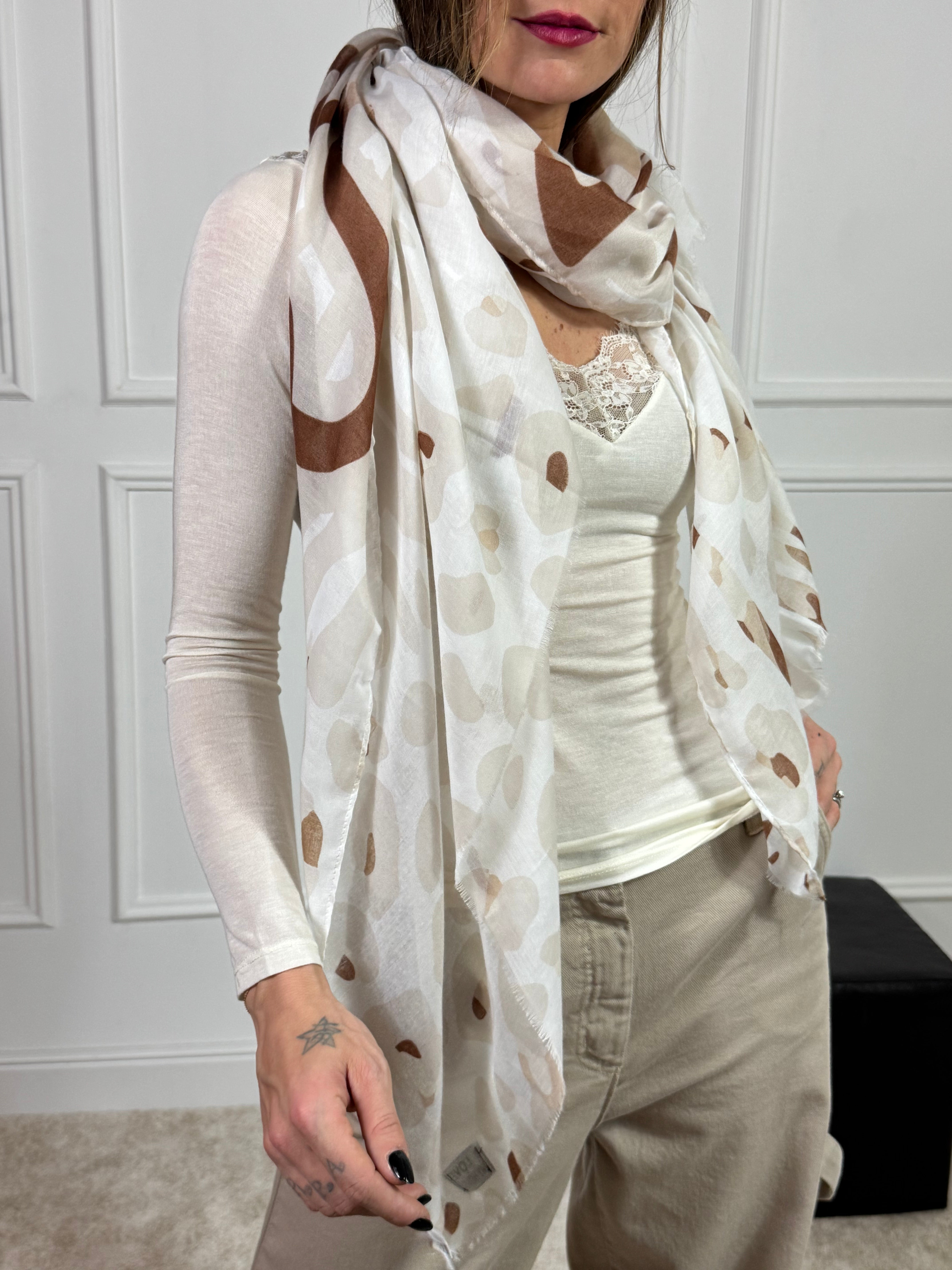 Foulard grande rettangolare in viscosa MACULATO con scritta SMILE