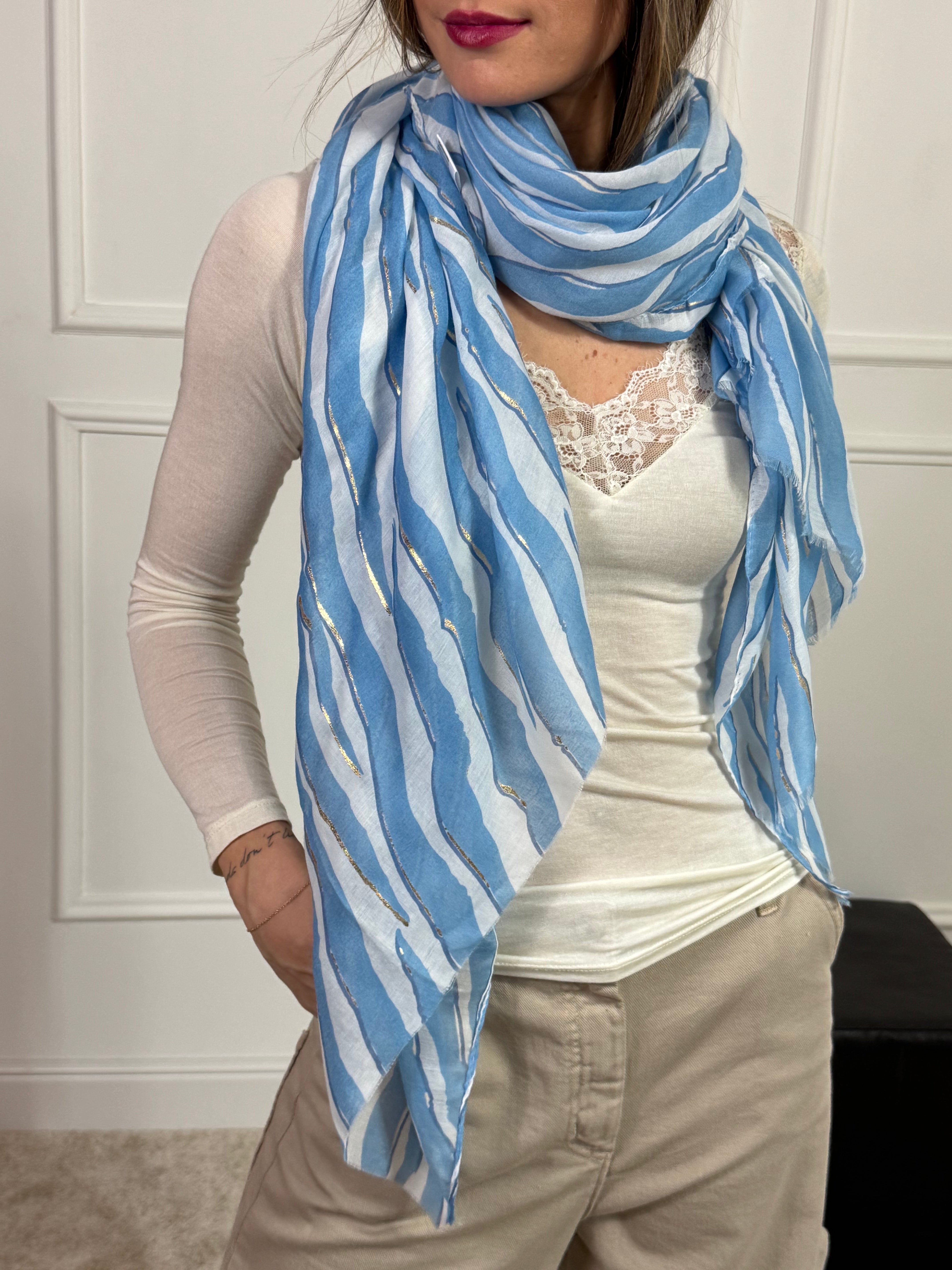 Foulard grande rettangolare in viscosa ZEBRATO dettagli LAME'