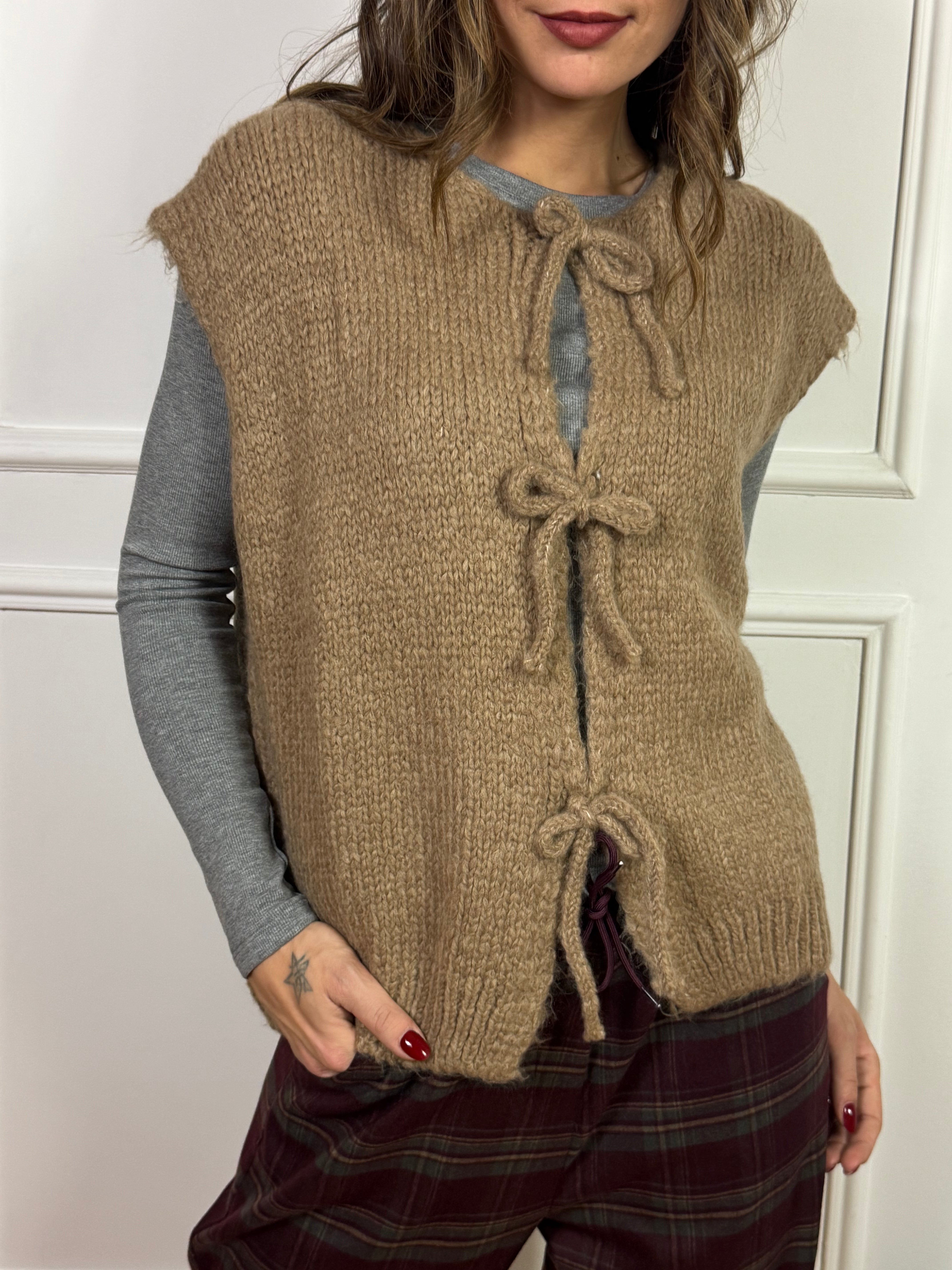 Gilet in maglia misto lana You Decide con laccetti