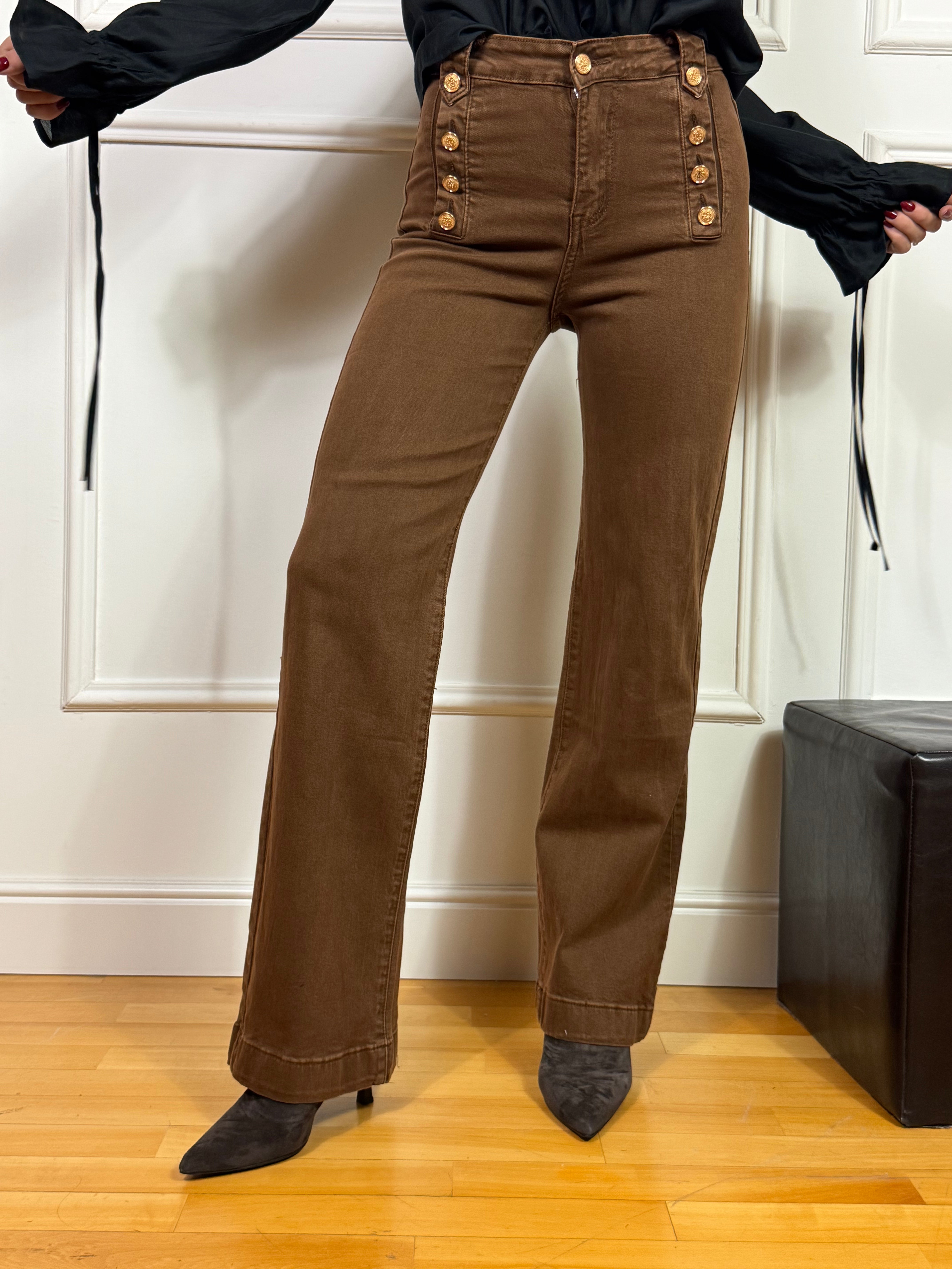 Jeans a zampetta You Decide con bottoni oro BRUCIATO