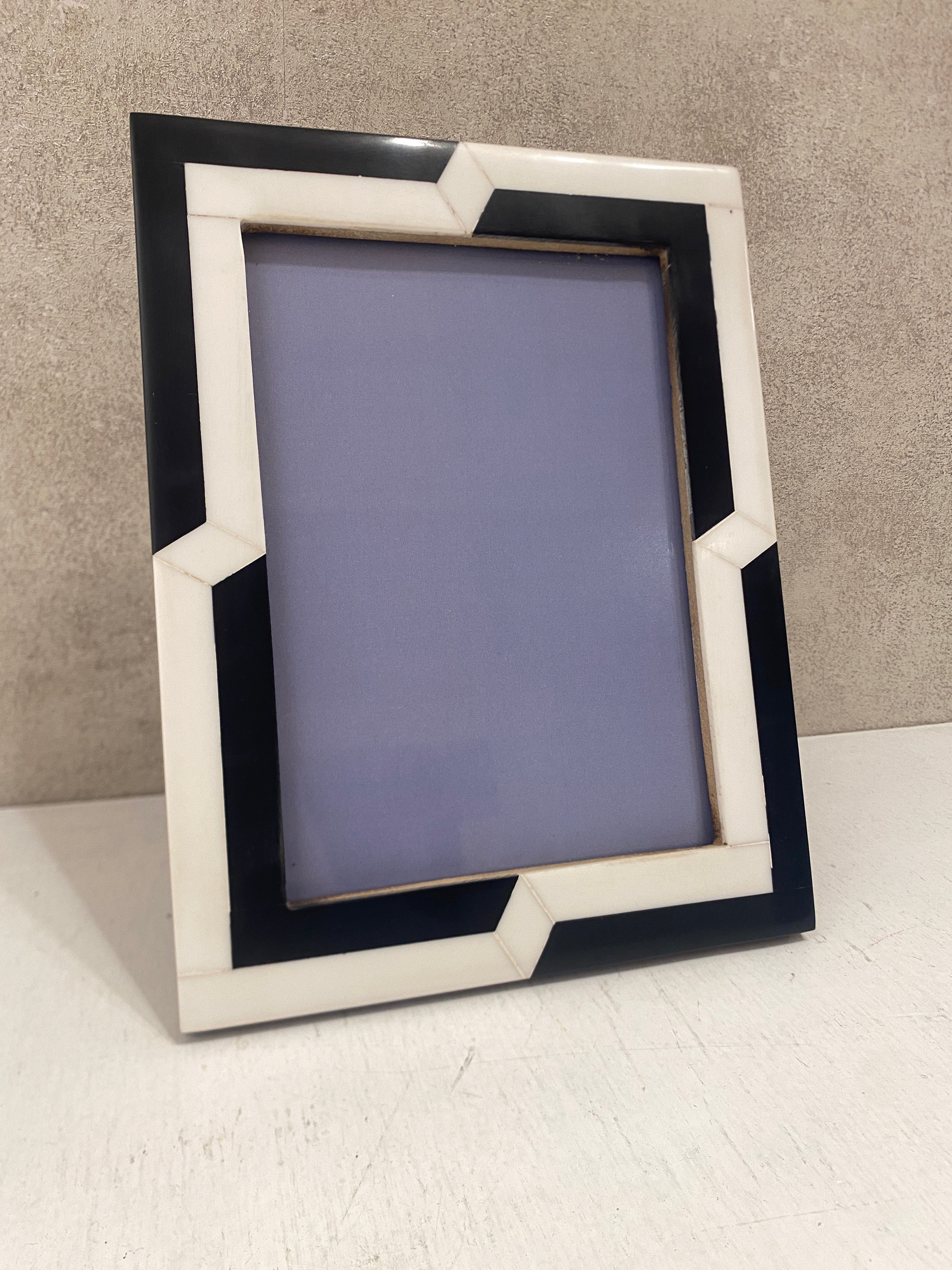 Cornice 13X18 BLACK AND WHITE