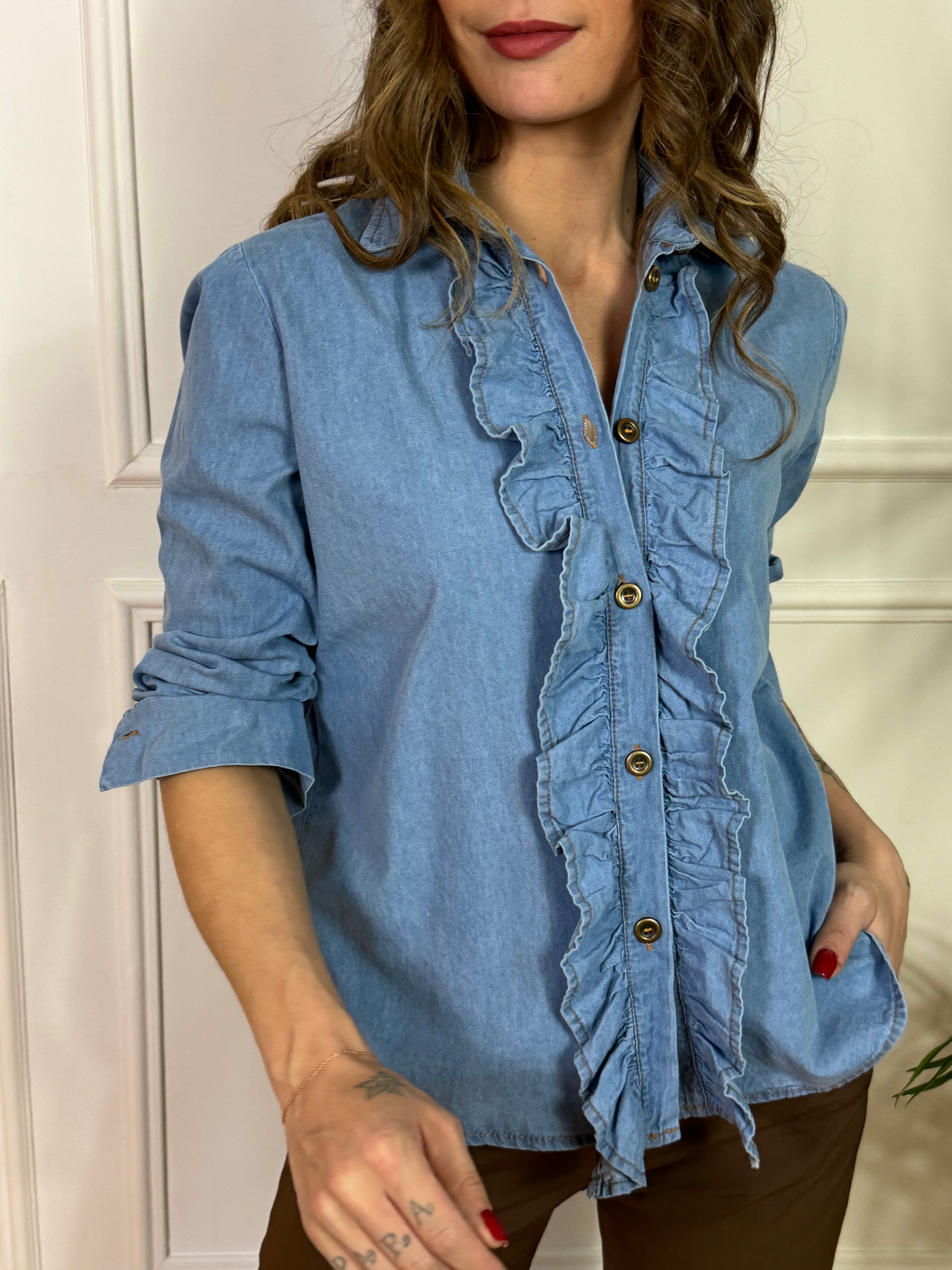 Camicia Kikisix chambray con rouches davanti