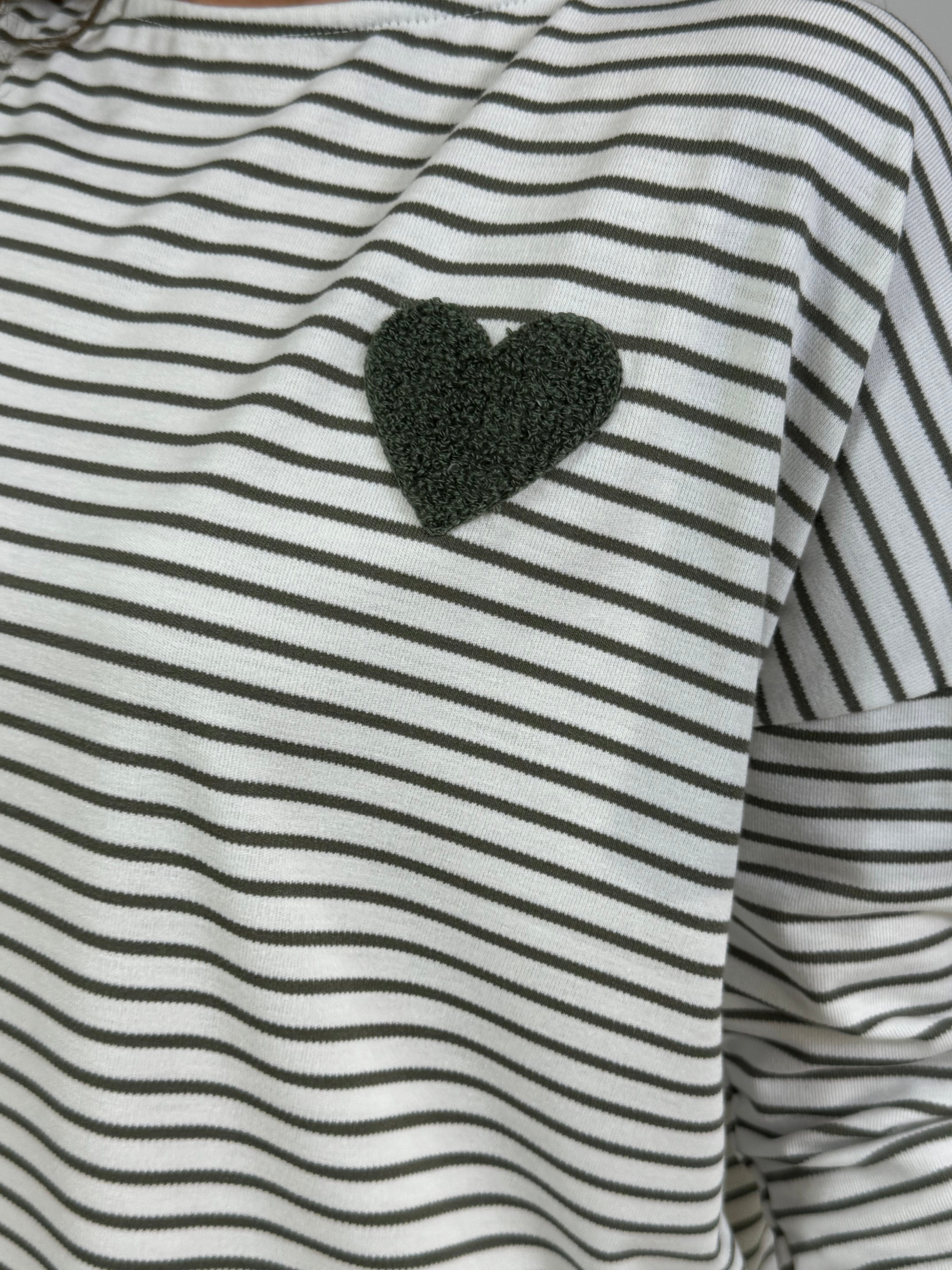 Maglia Susy Mix con righine e cuore in rilievo