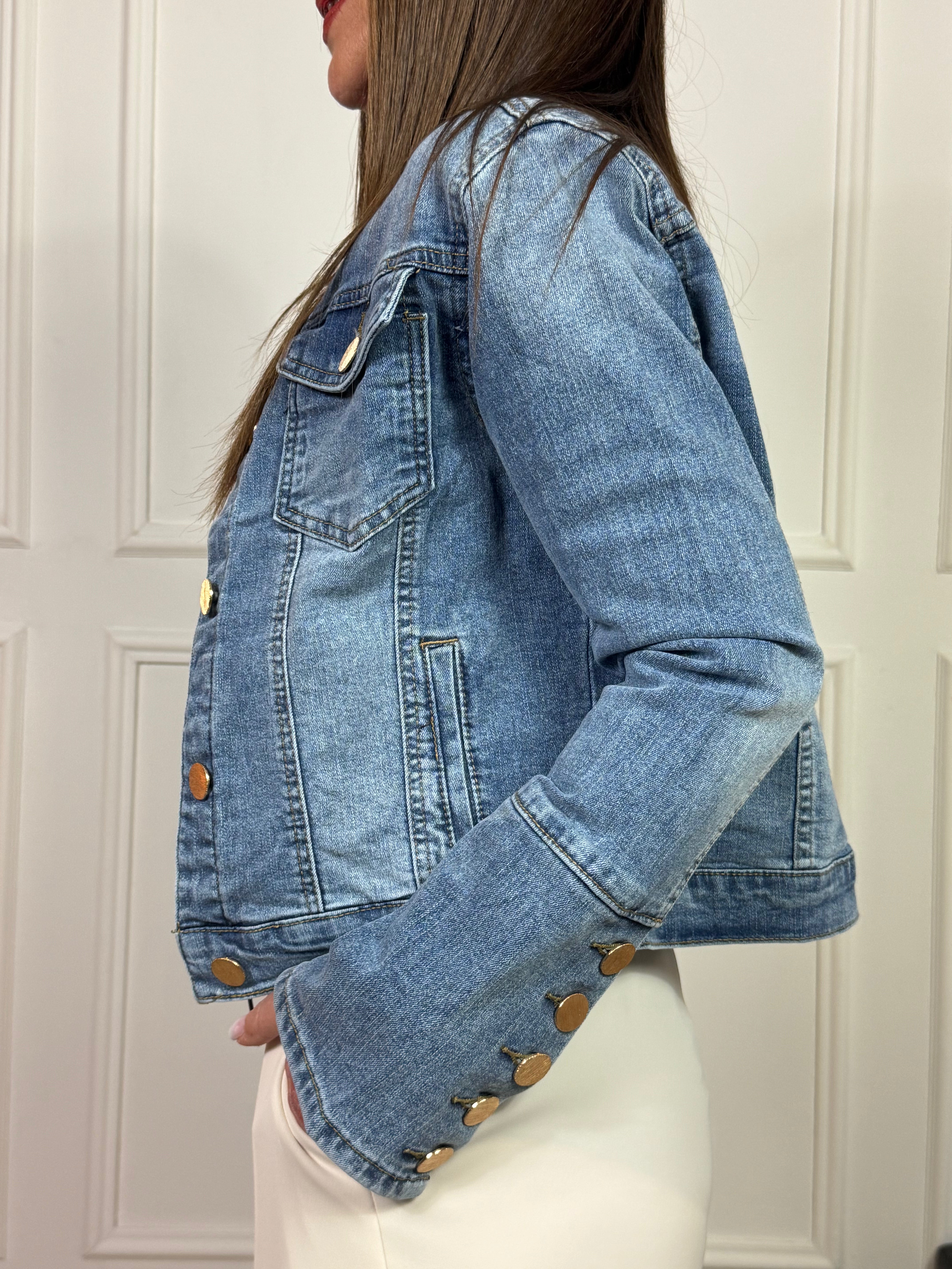 Giacca di jeans Susy Mix CORTA COLLO TONDO e POLSINO ALTO CON BOTTONI ORO