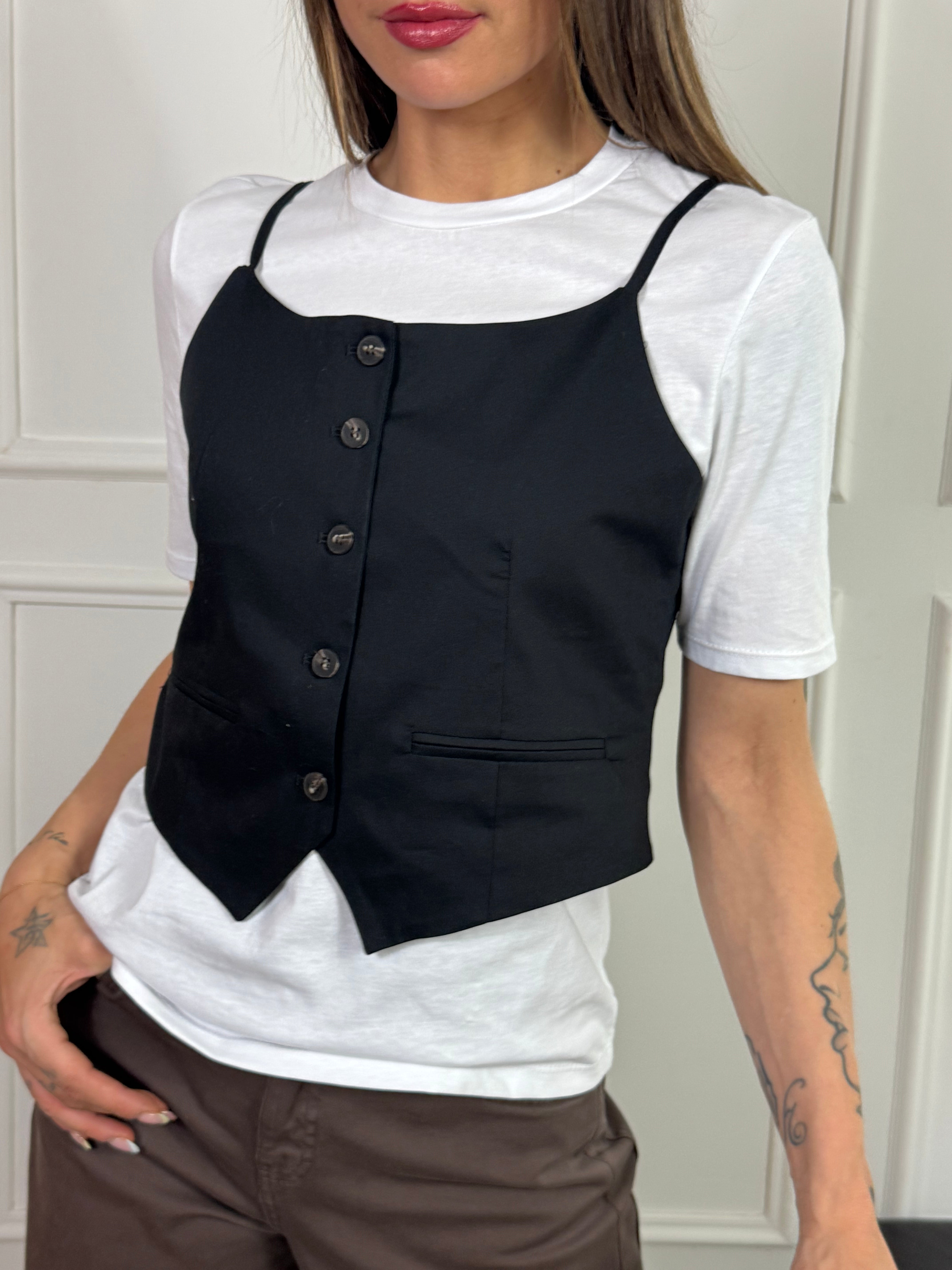 T-shirt Susy Mix + GILET CON SPALLINI