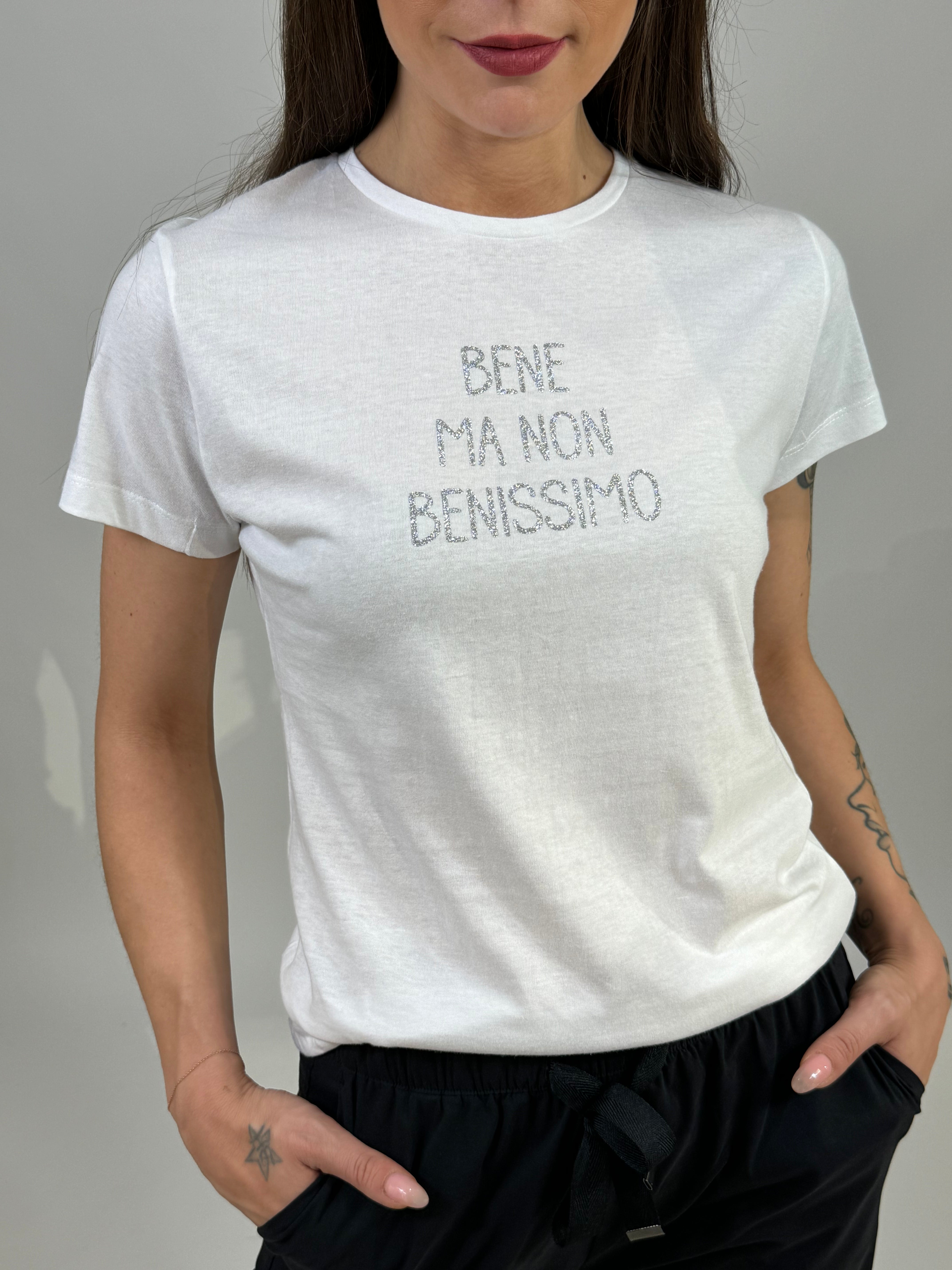 T-shirt in cotone sfiancata Susy Mix BENE MA NON BENISSIMO