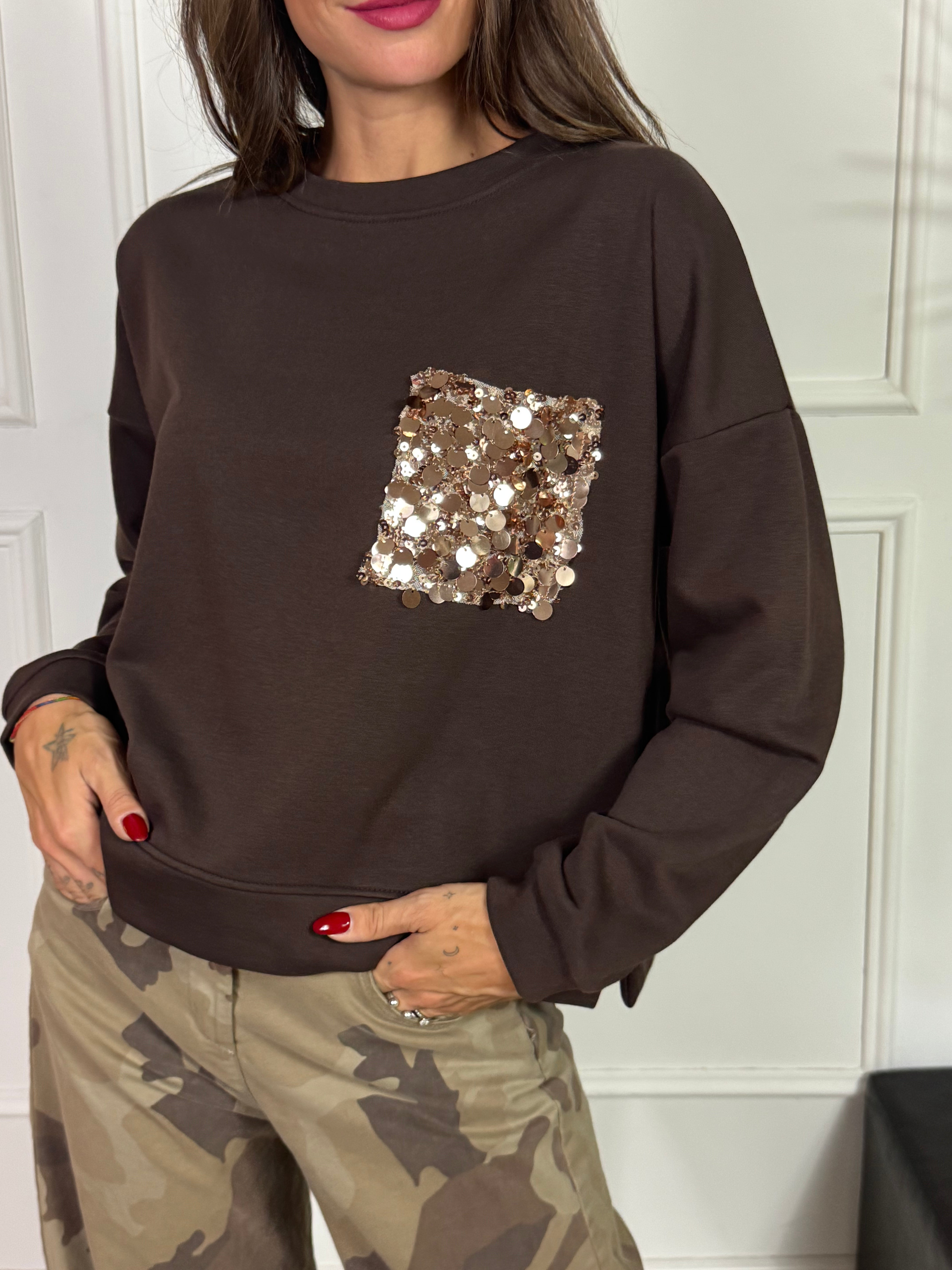 Felpa garzata girocollo Susy Mix tasca paillettes