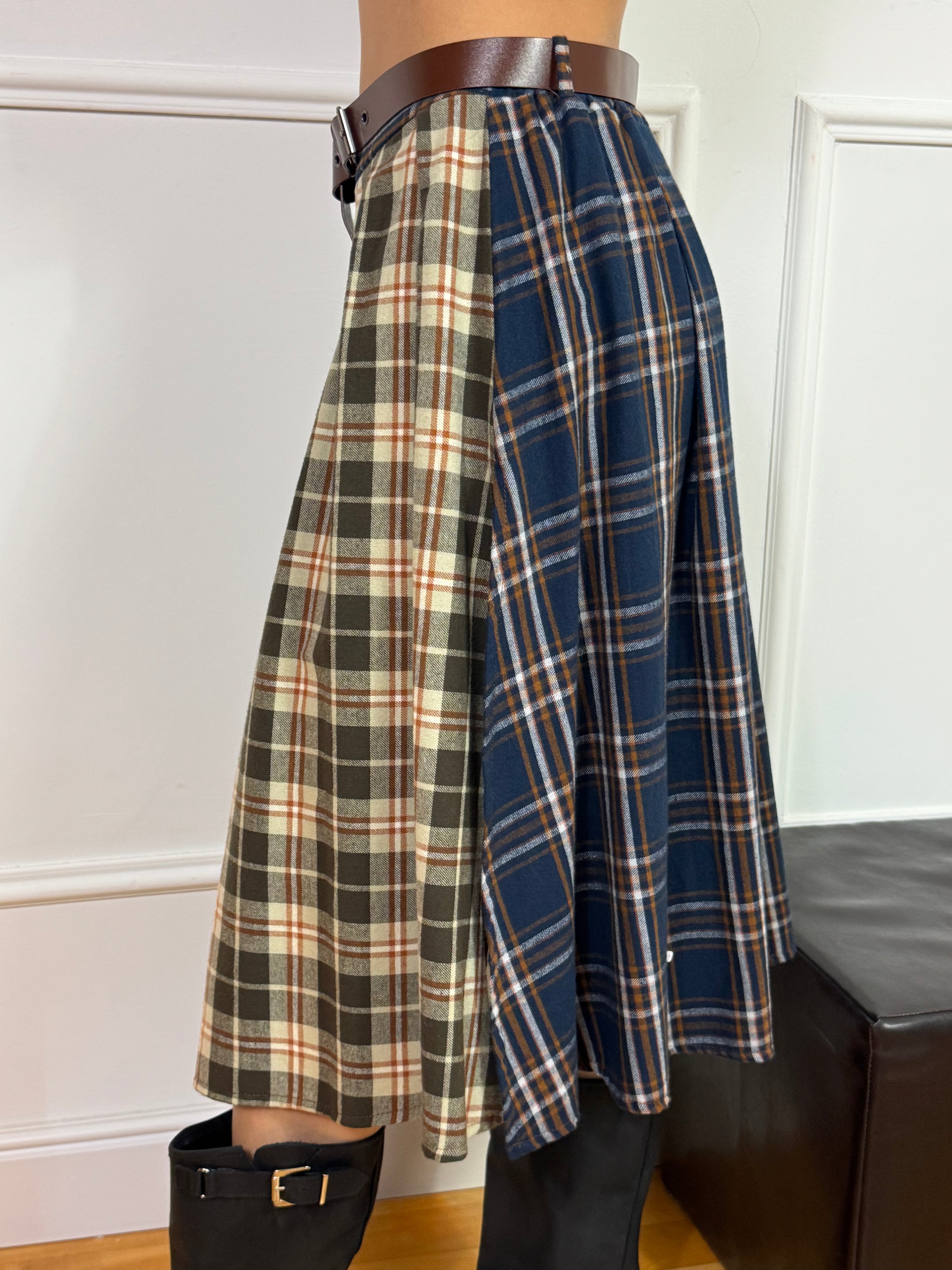 Gonna scozzese in flanella Kontatto midi con spacco fronte BEIGE-retro BLU