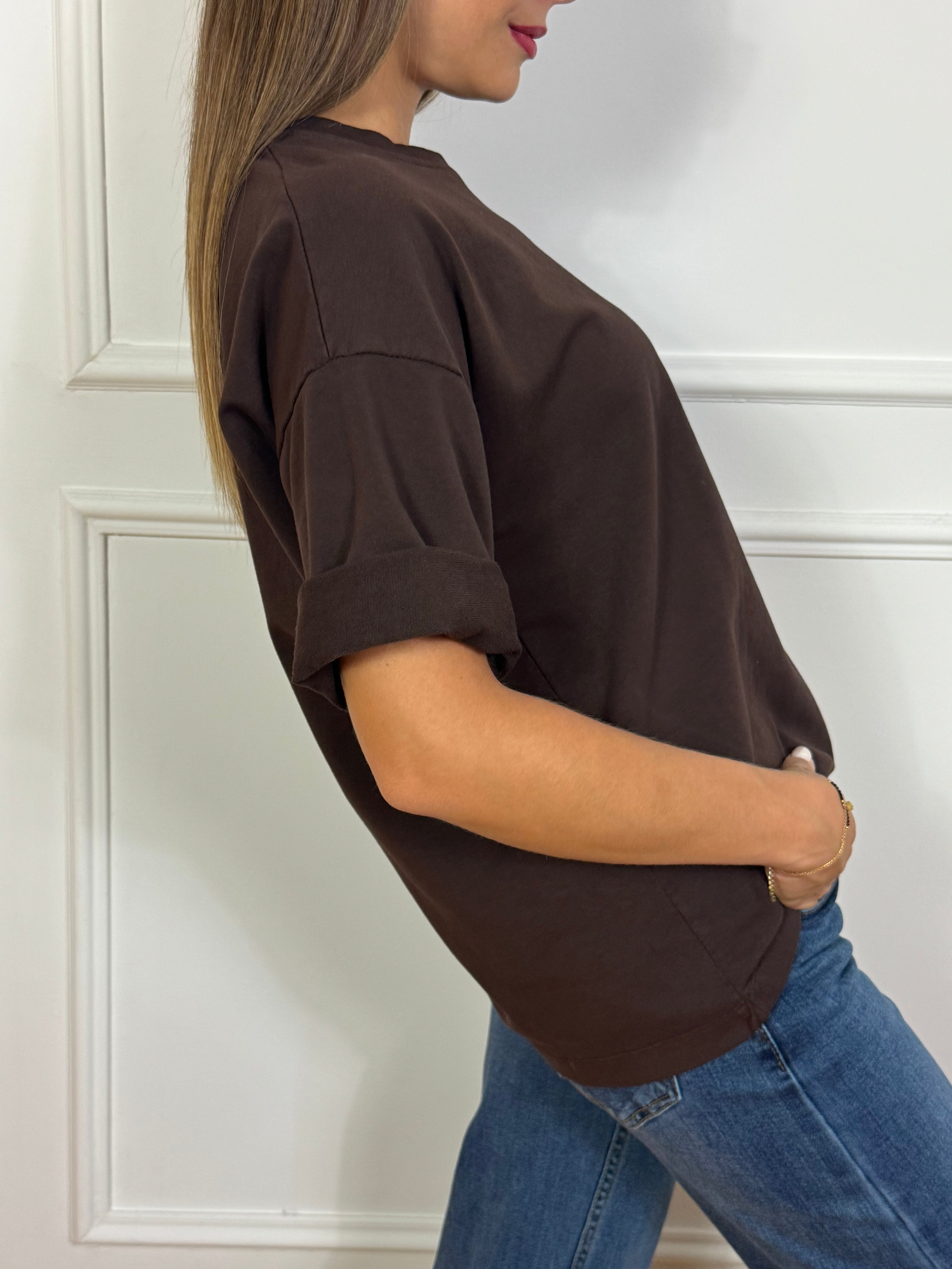 Maglia manica corta Kikisix con taschino e applicazione gioiello