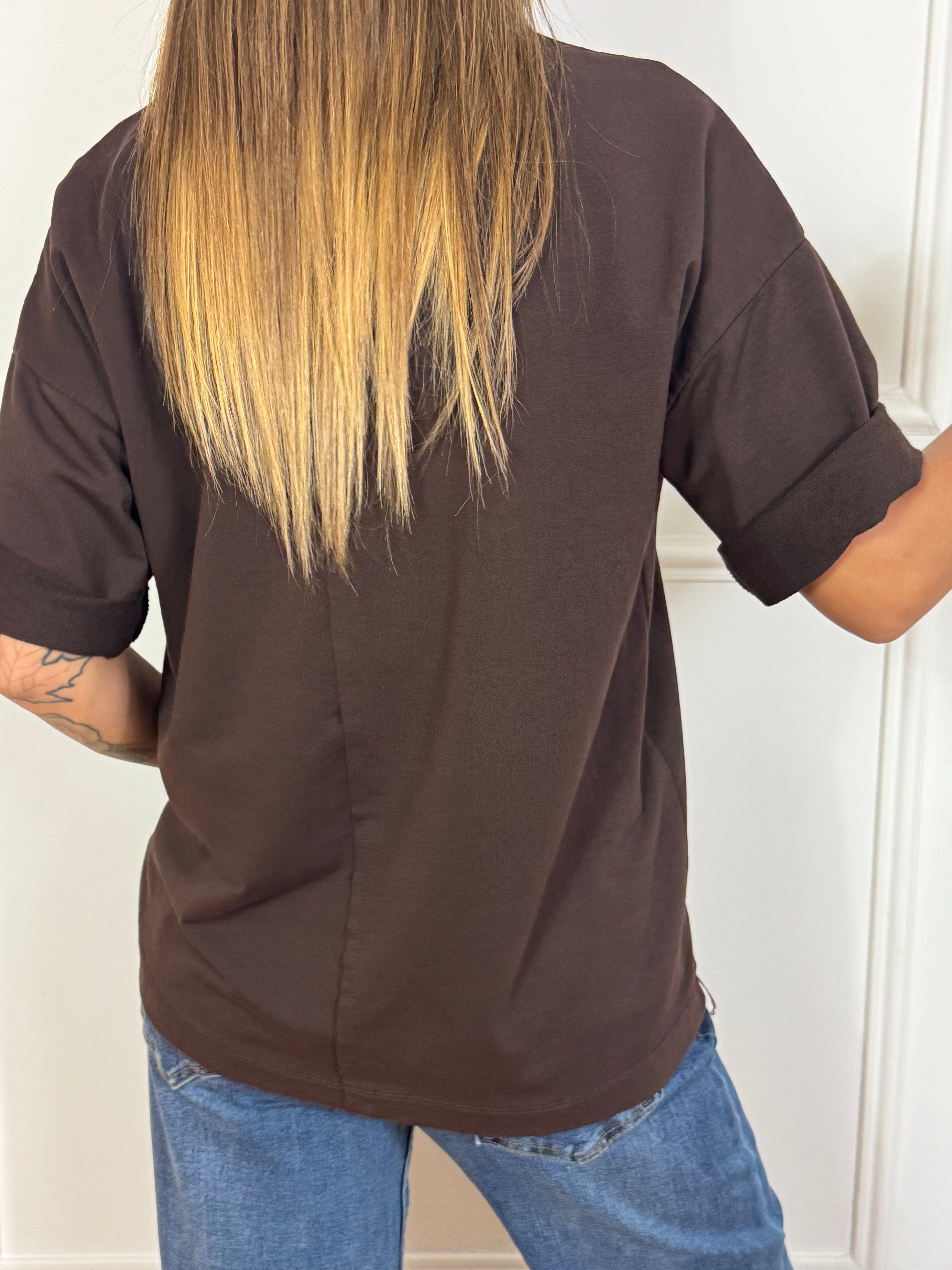 Maglia manica corta Kikisix con taschino e applicazione gioiello