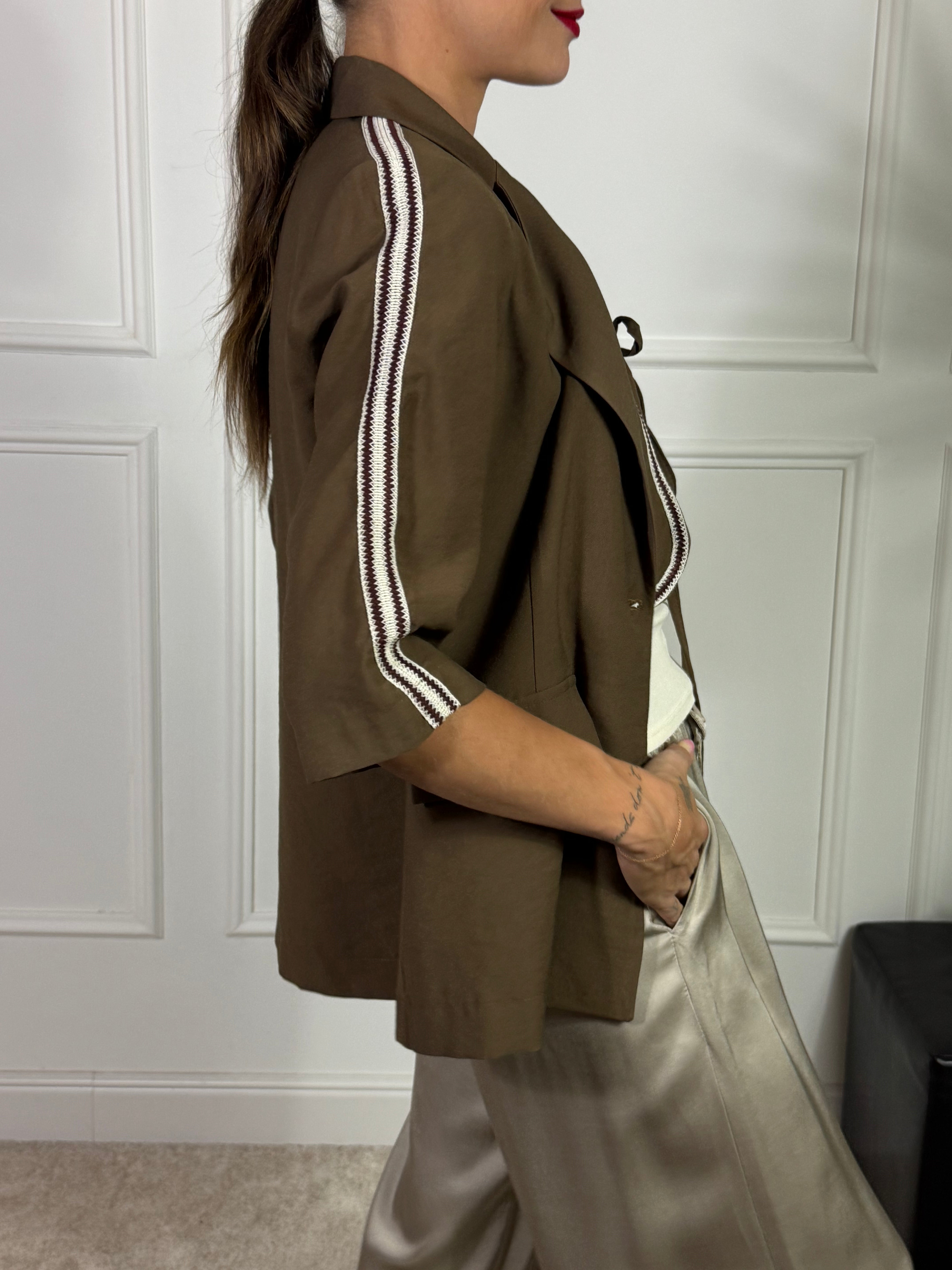 Giacca blazer manica tre quarti Susy Mix bande laterali passamaneria