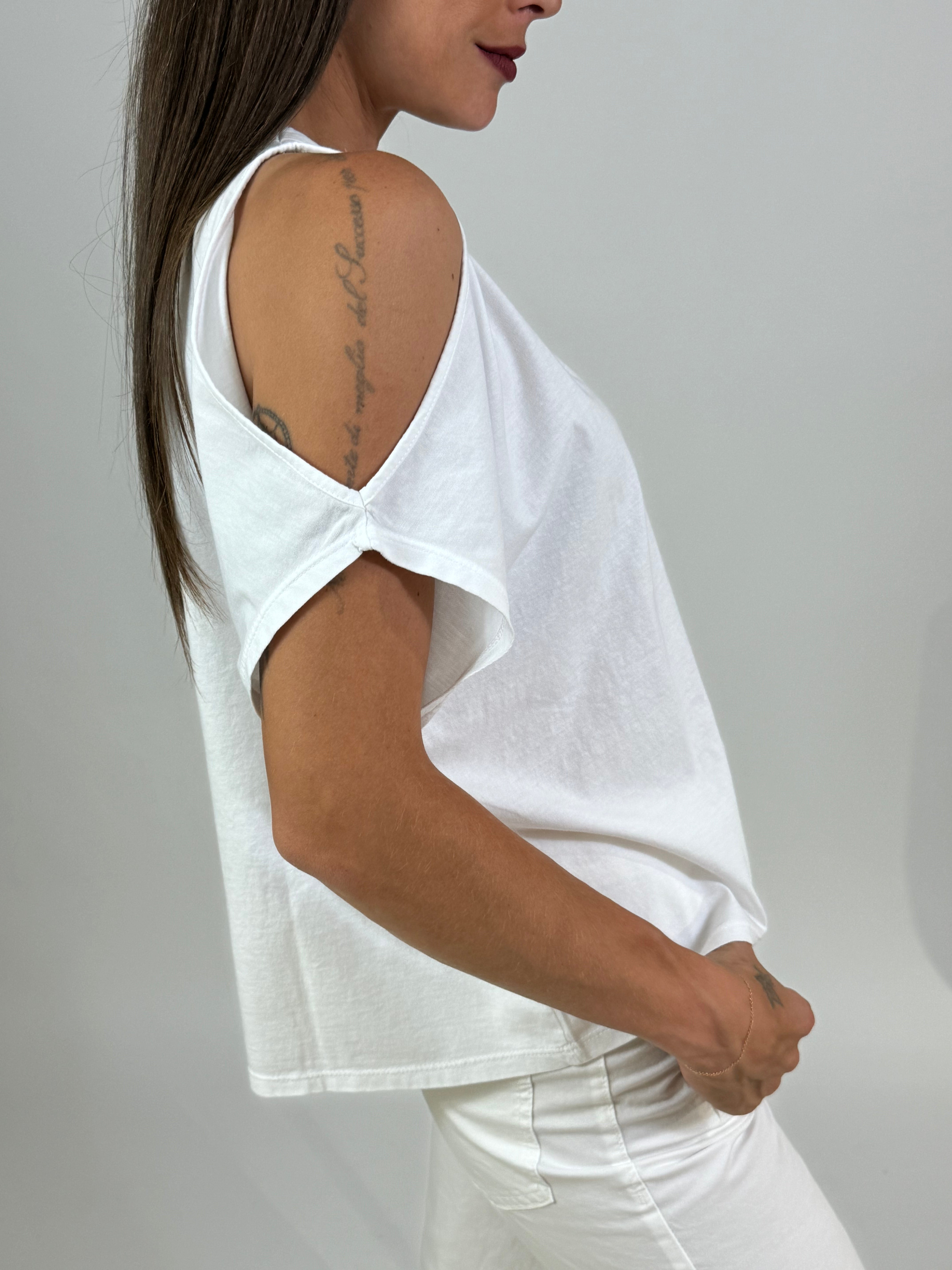 Maglia t-shirt in cotone Kontatto spalle cut-out