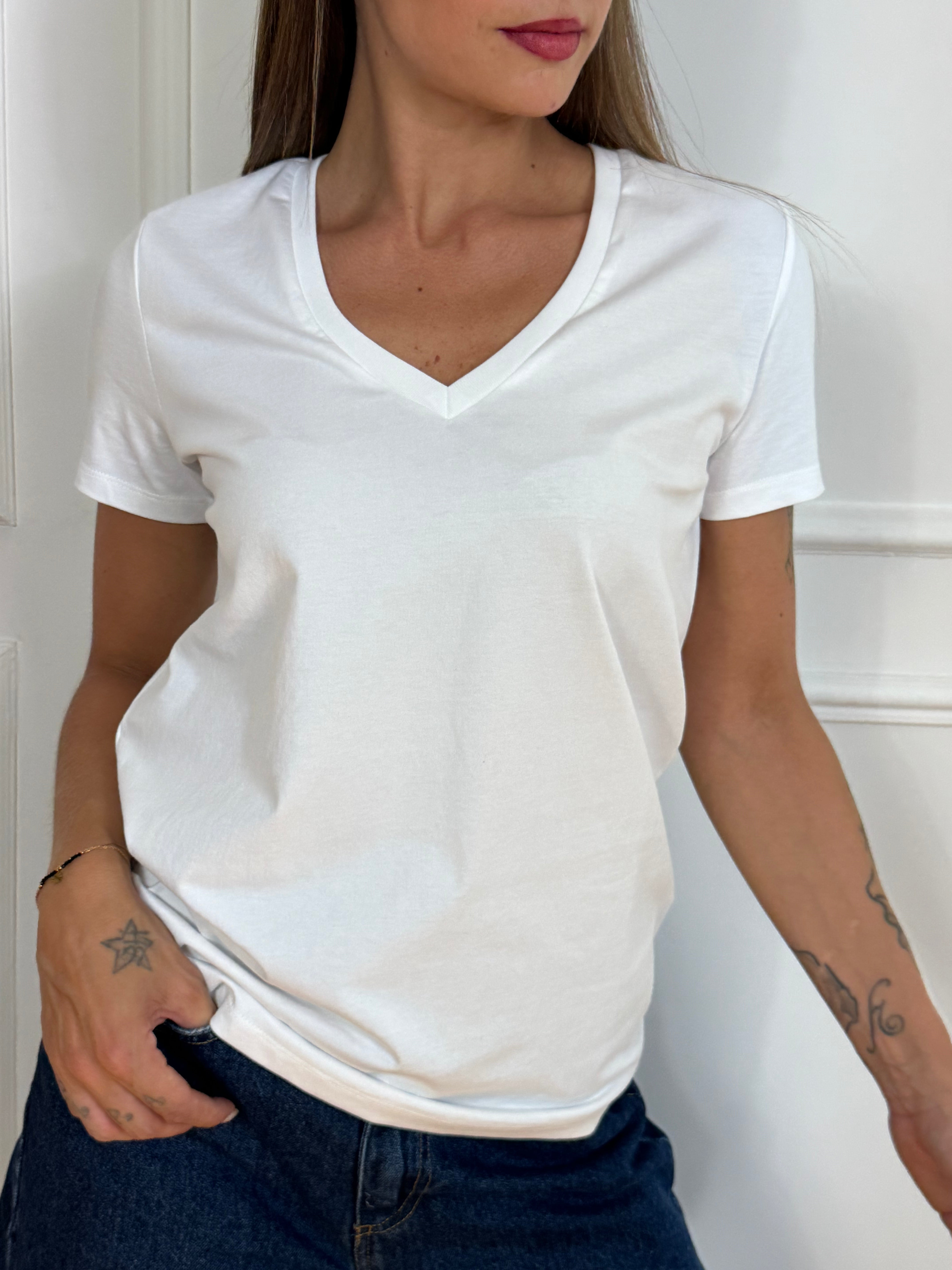 T-shirt comoda Victoria ILMH scollo V cannettato