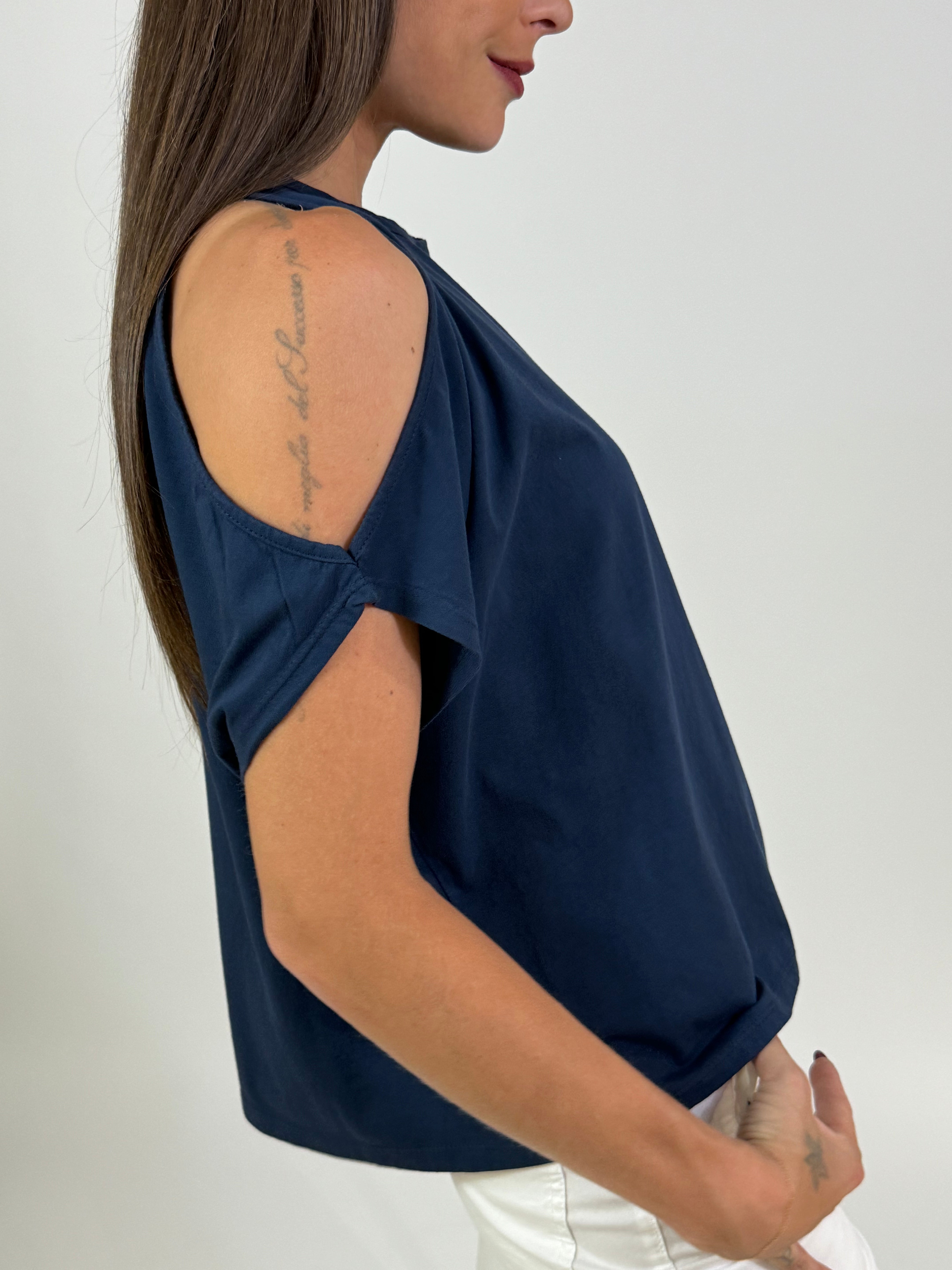 Maglia t-shirt in cotone Kontatto spalle cut-out