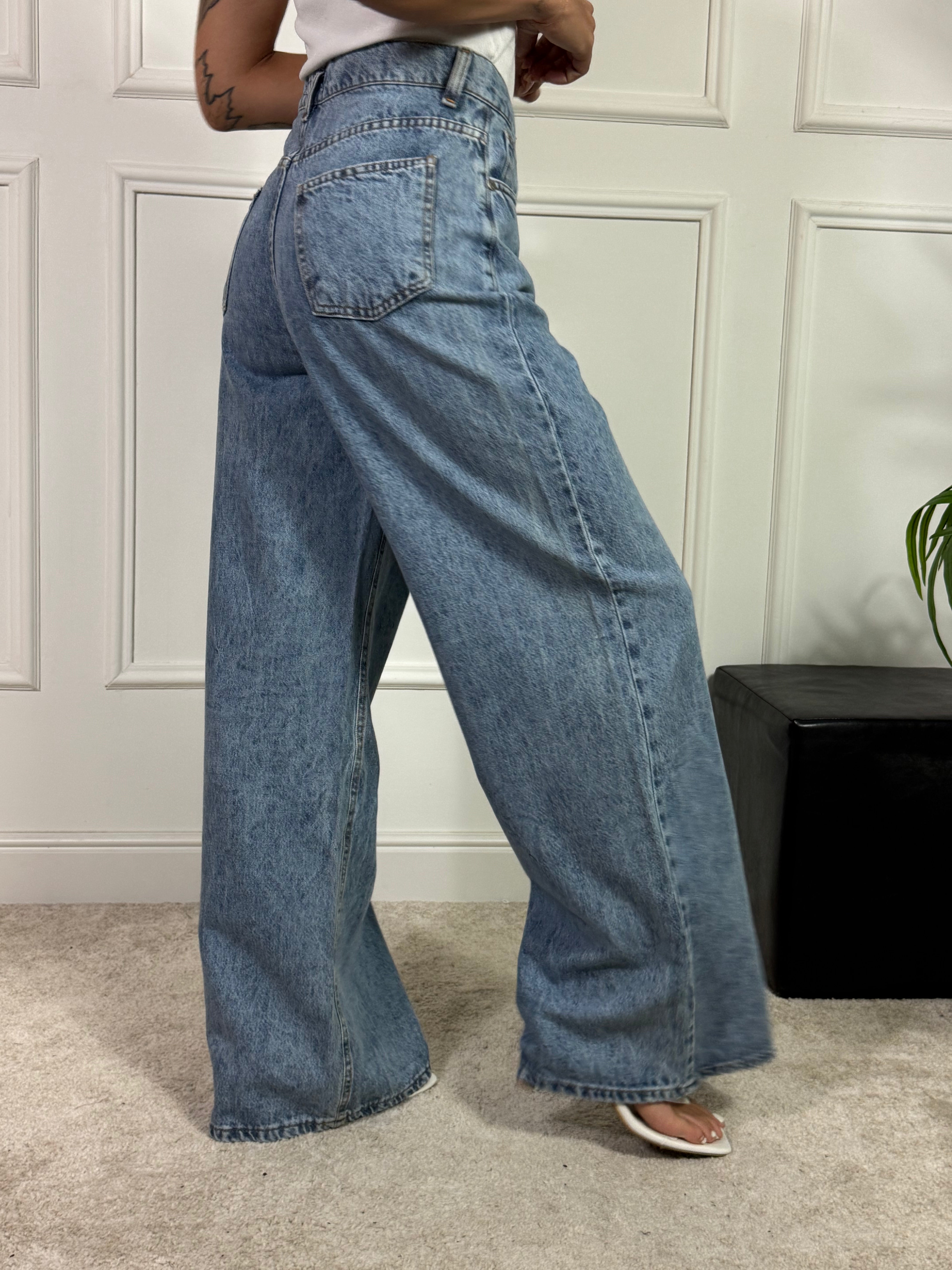 Jeans Susy Mix denim azzurro modello MIKYLV