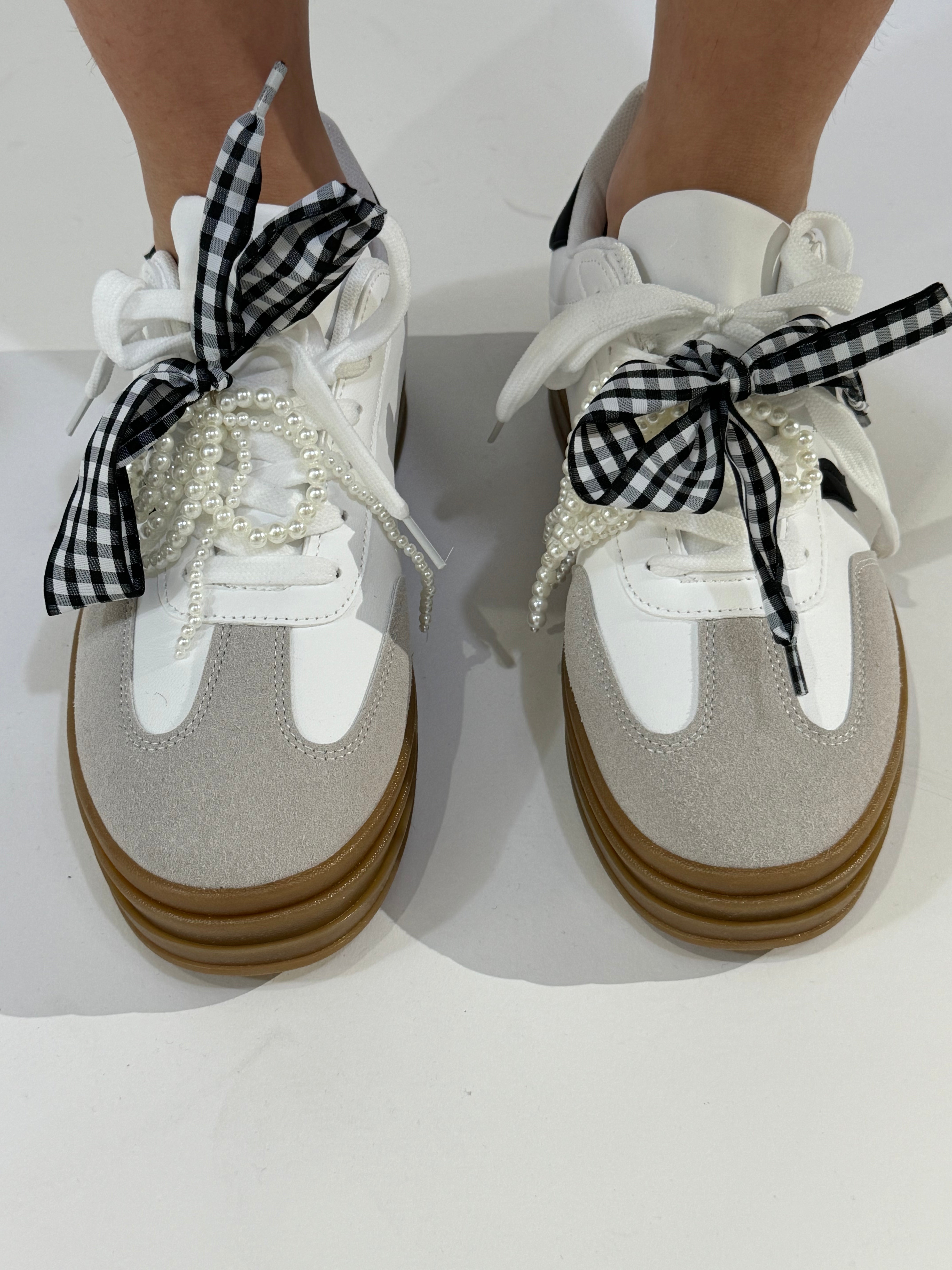 Sneakers platform con fiocco a quadretti vichy e perline