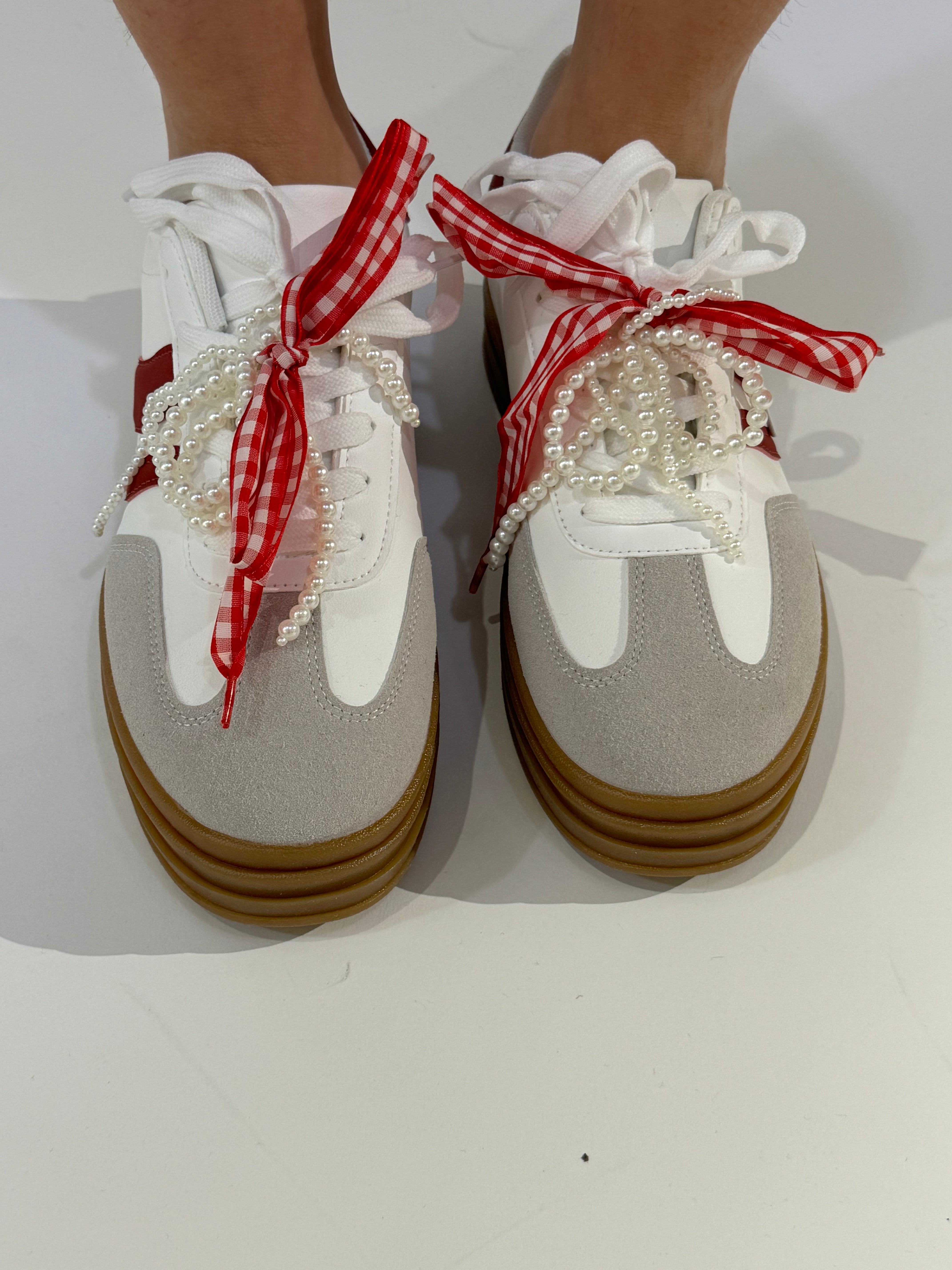 Sneakers platform con fiocco a quadretti vichy e perline