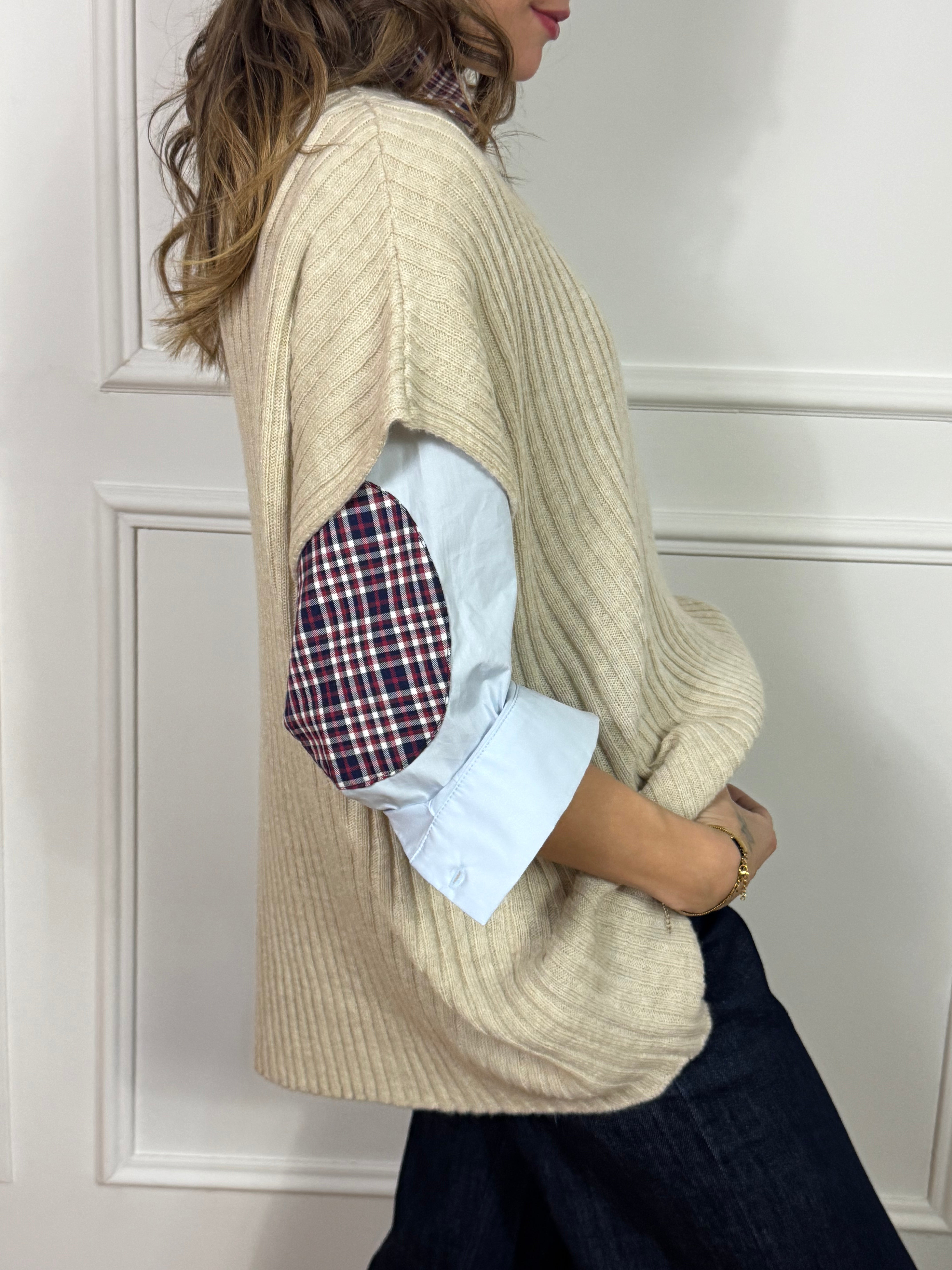 Maglia misto lana SMANICATA  collo cratere over Kontatto CANNETTATA