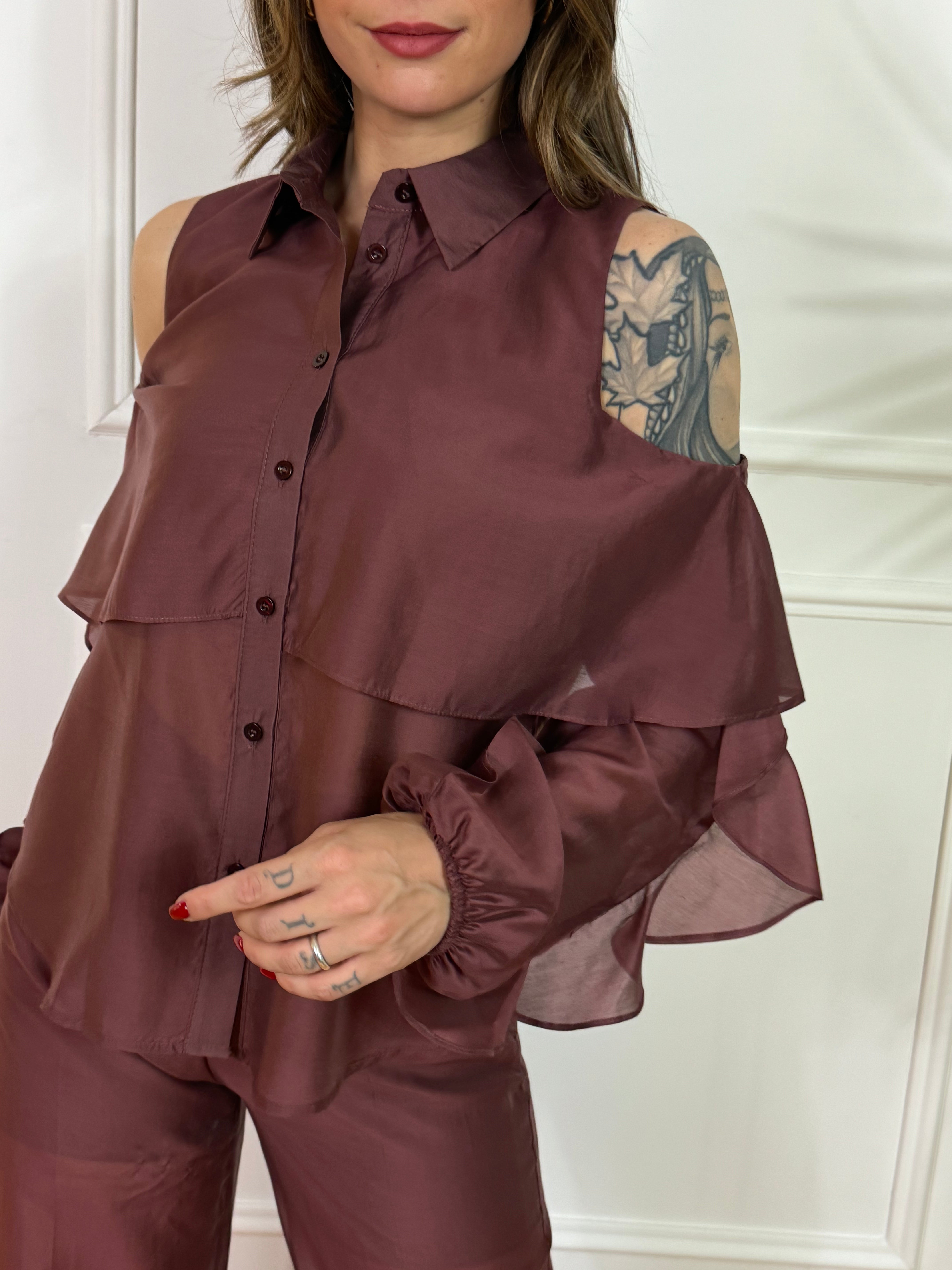 CAMICIA CON COLLETTO Susy Mix cut-out spalle con volant