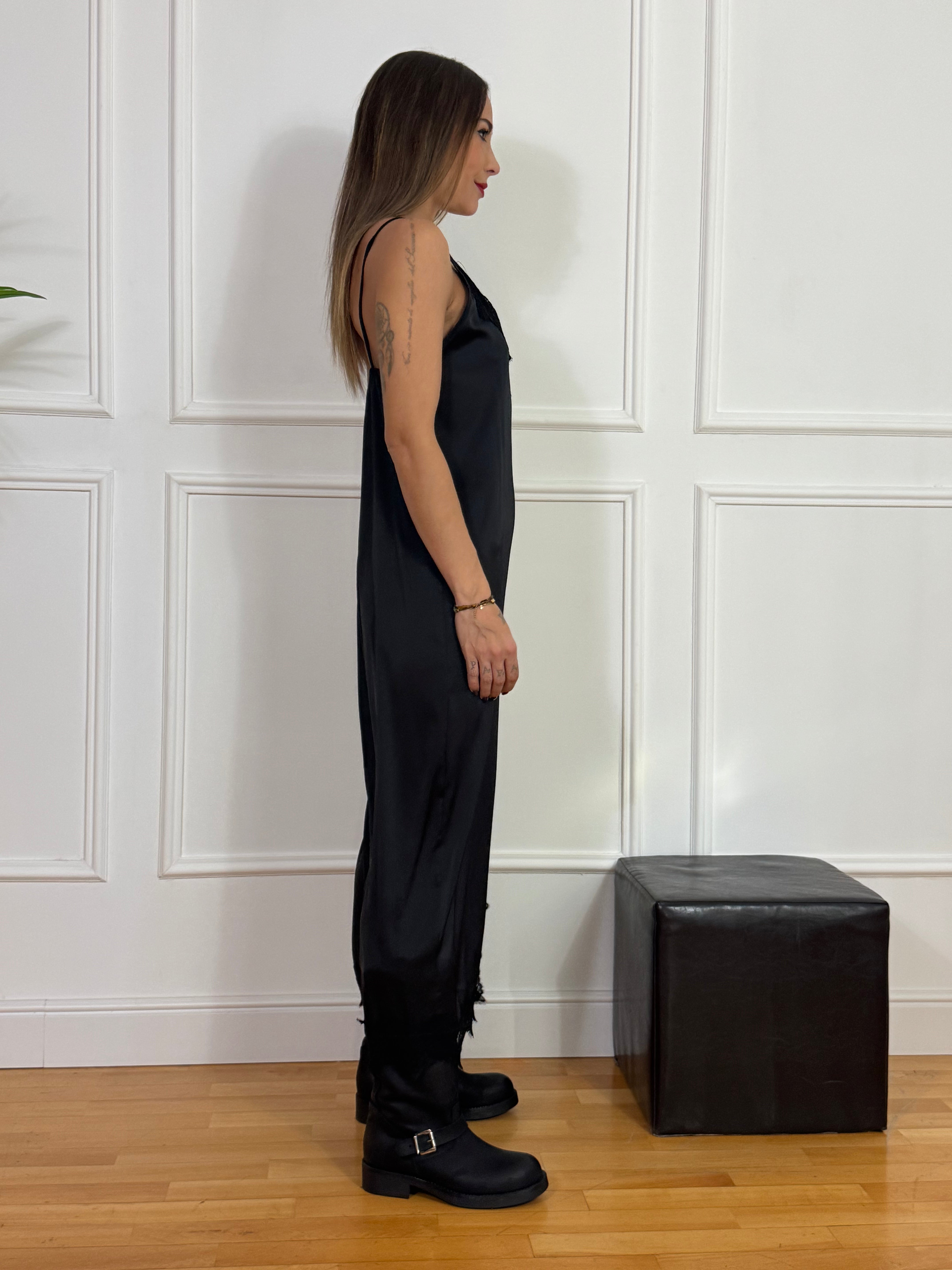 Abito sottoveste MIDI Kikisix con dettagli in pizzo