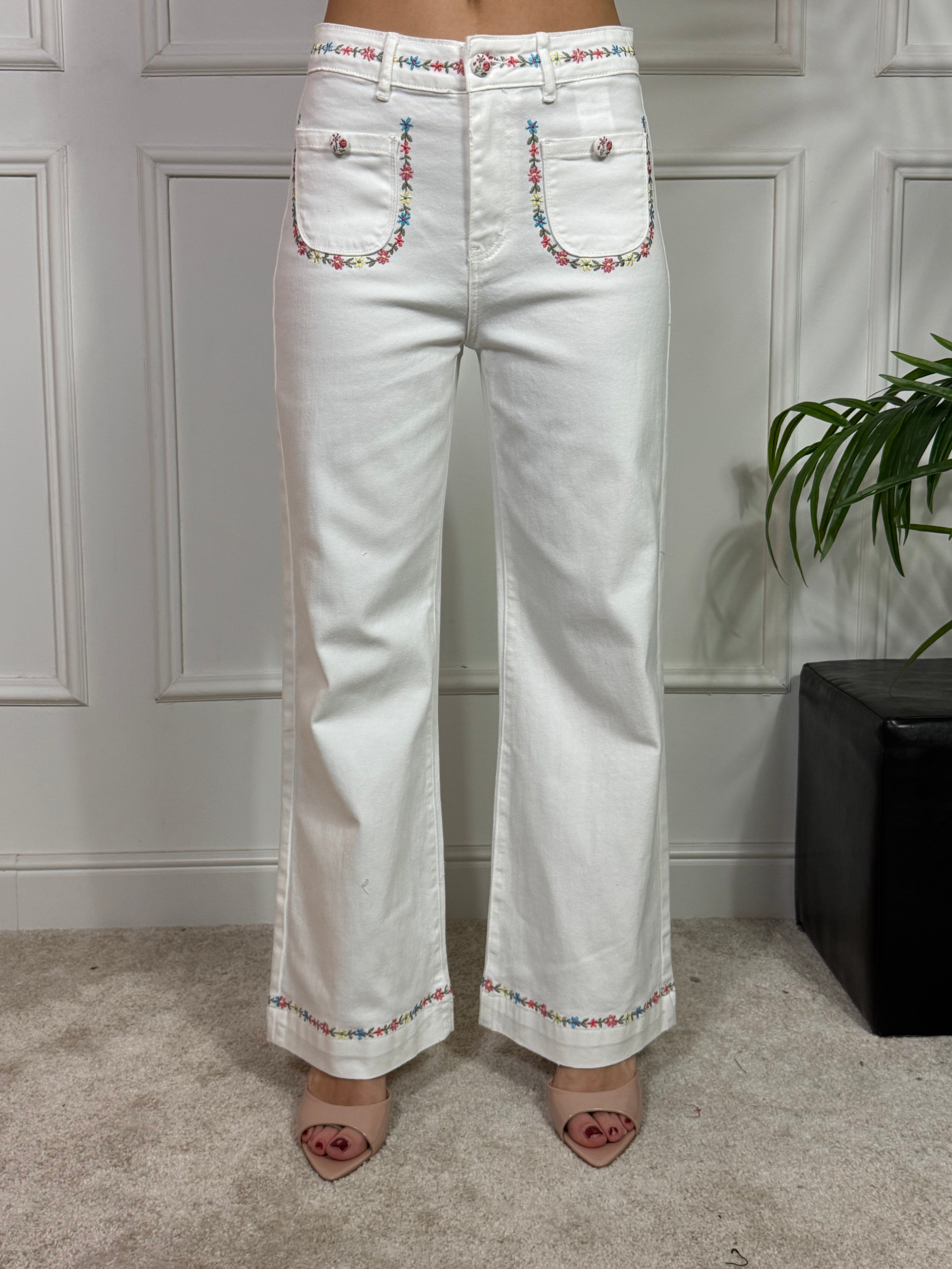 Pantalone jeans BIANCO FLARED Kontatto RICAMI FIORELLINI E TASCHE