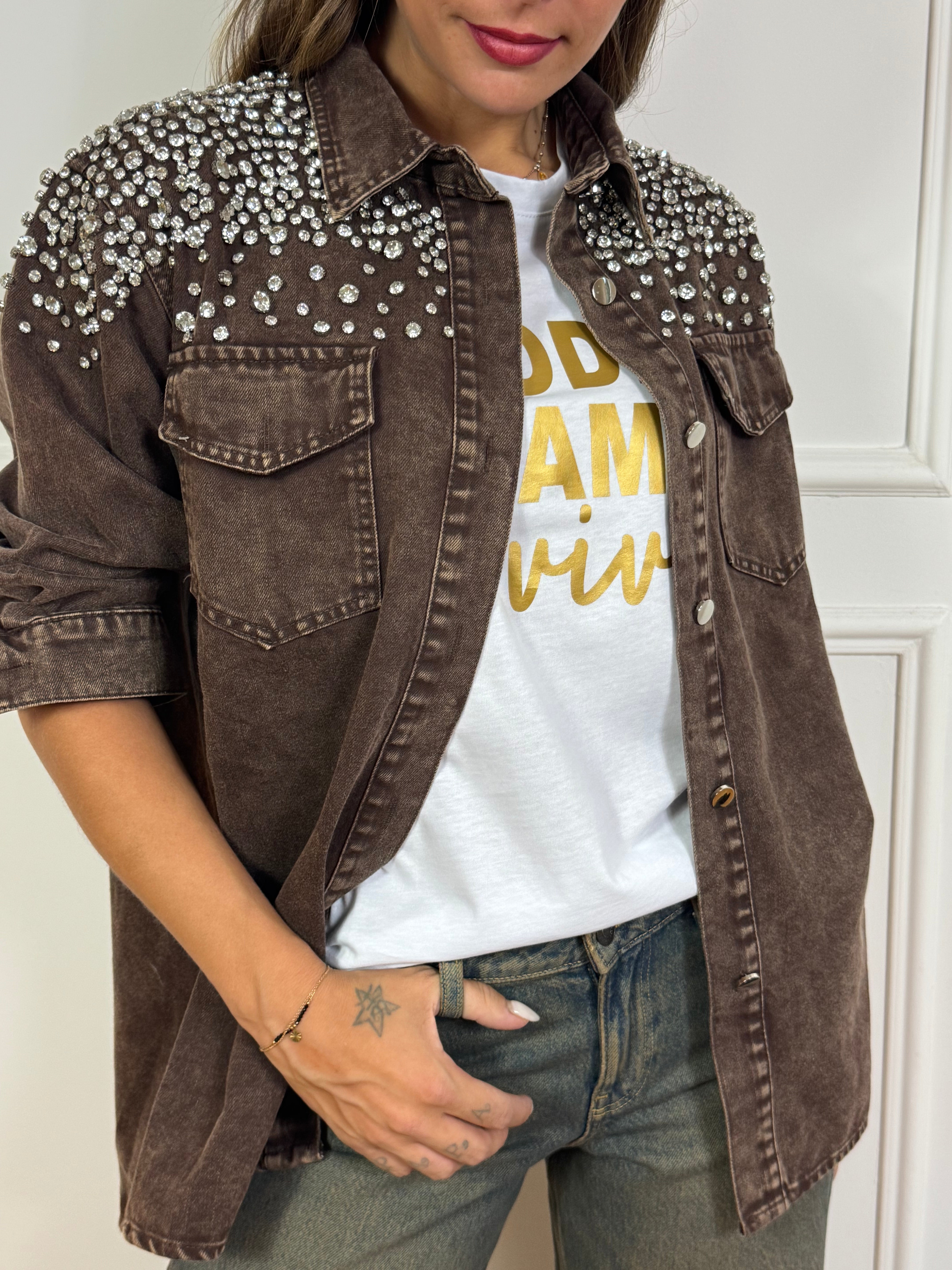 Giacca /Camicia over in jeans Susy Mix con applicazioni gioiello