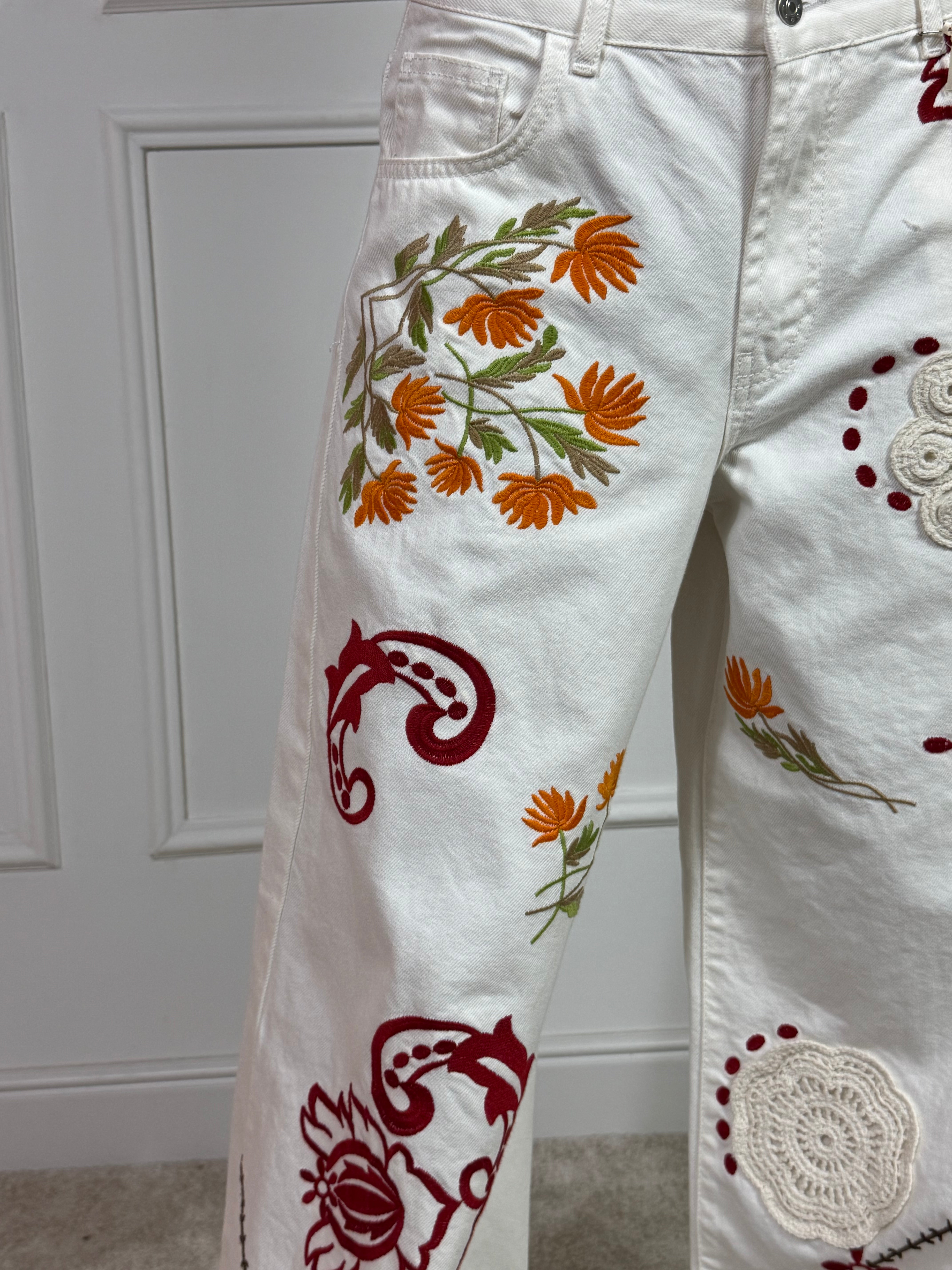 Jeans pantalone a PALAZZO Kontatto MAXI RICAMI COLORATI