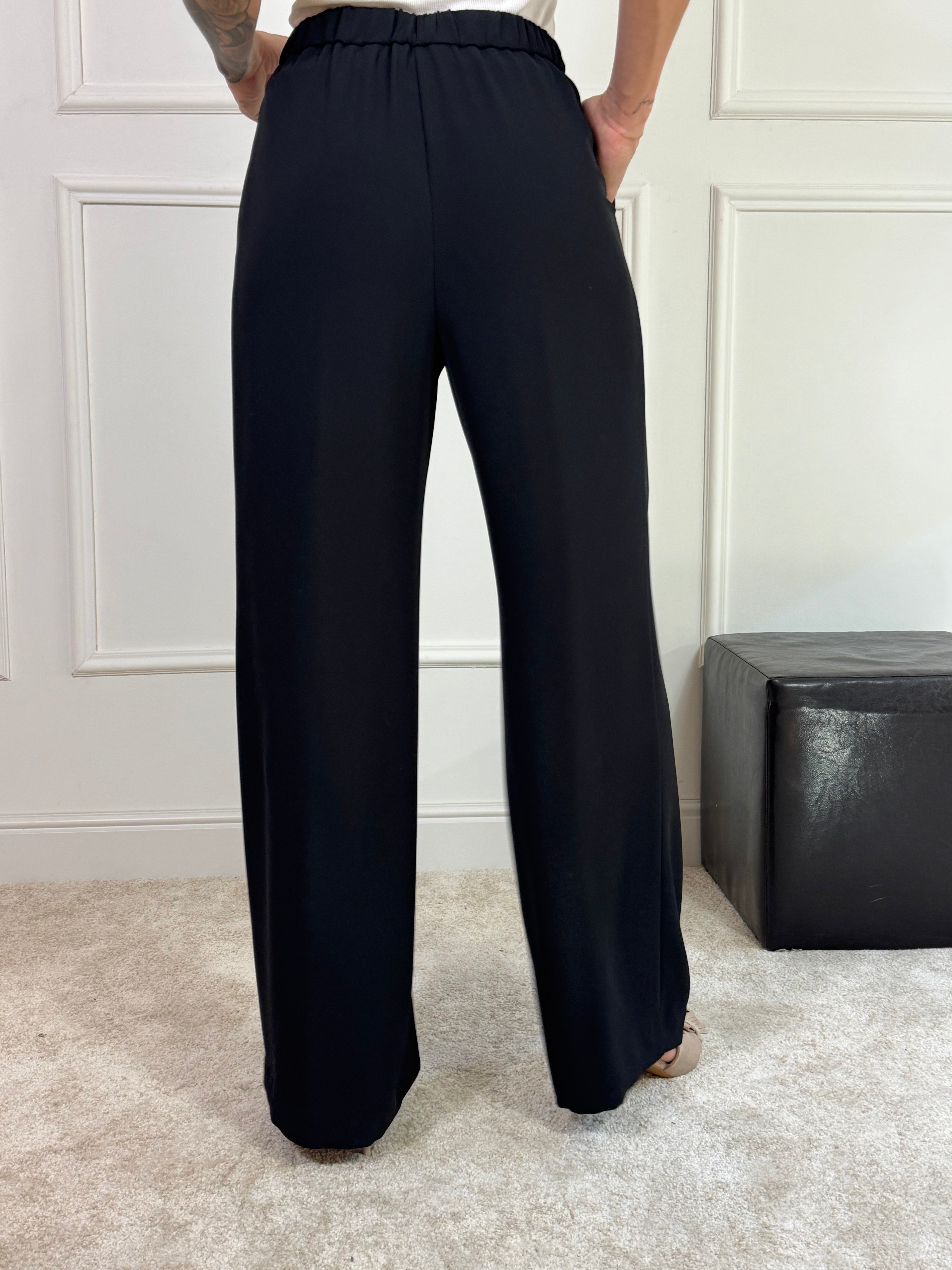 Completo tailleur KONTATTO giacca con cintura e pantalone palazzo