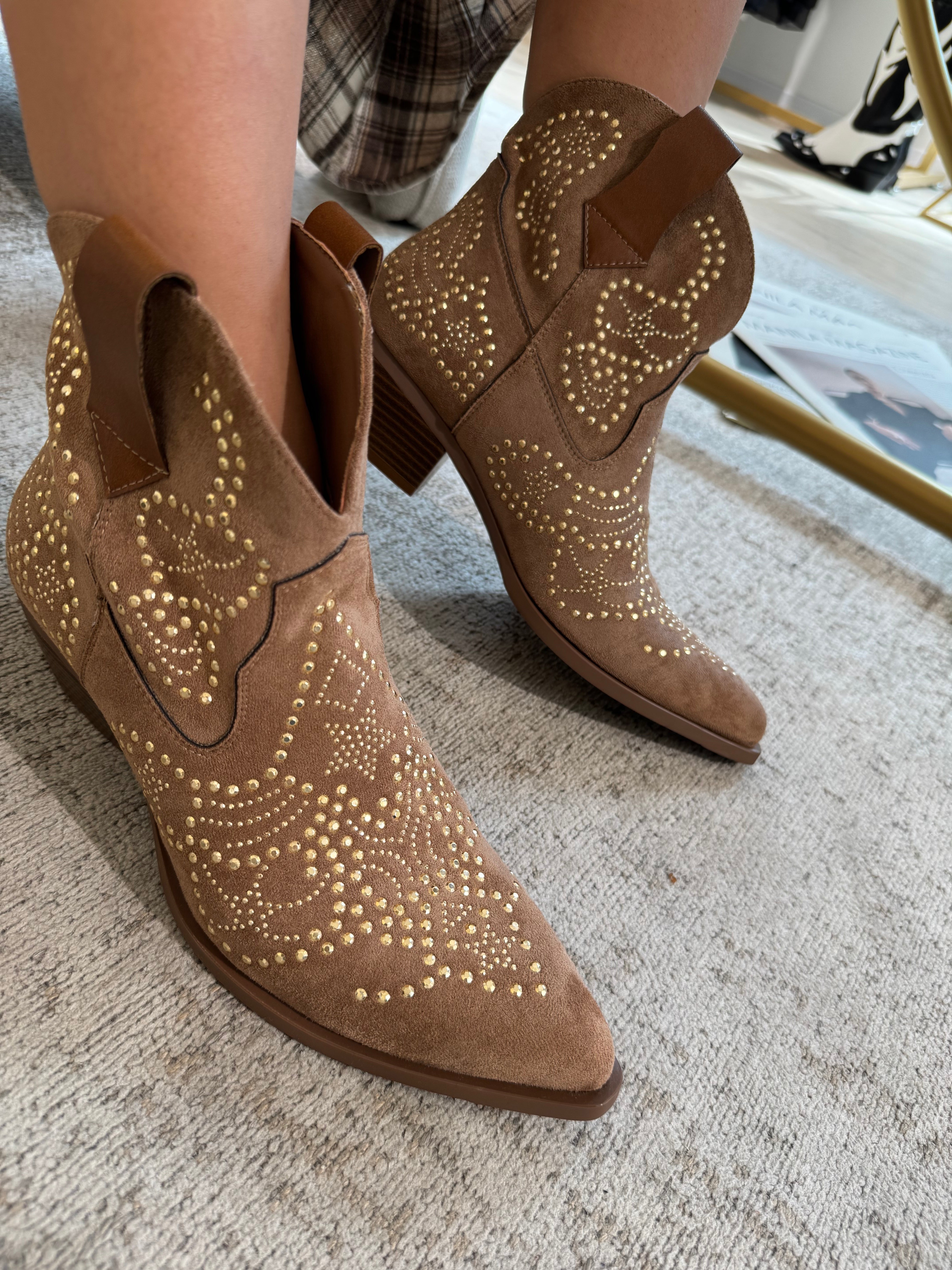 Stivaletto texano basso scamosciato con STRASS