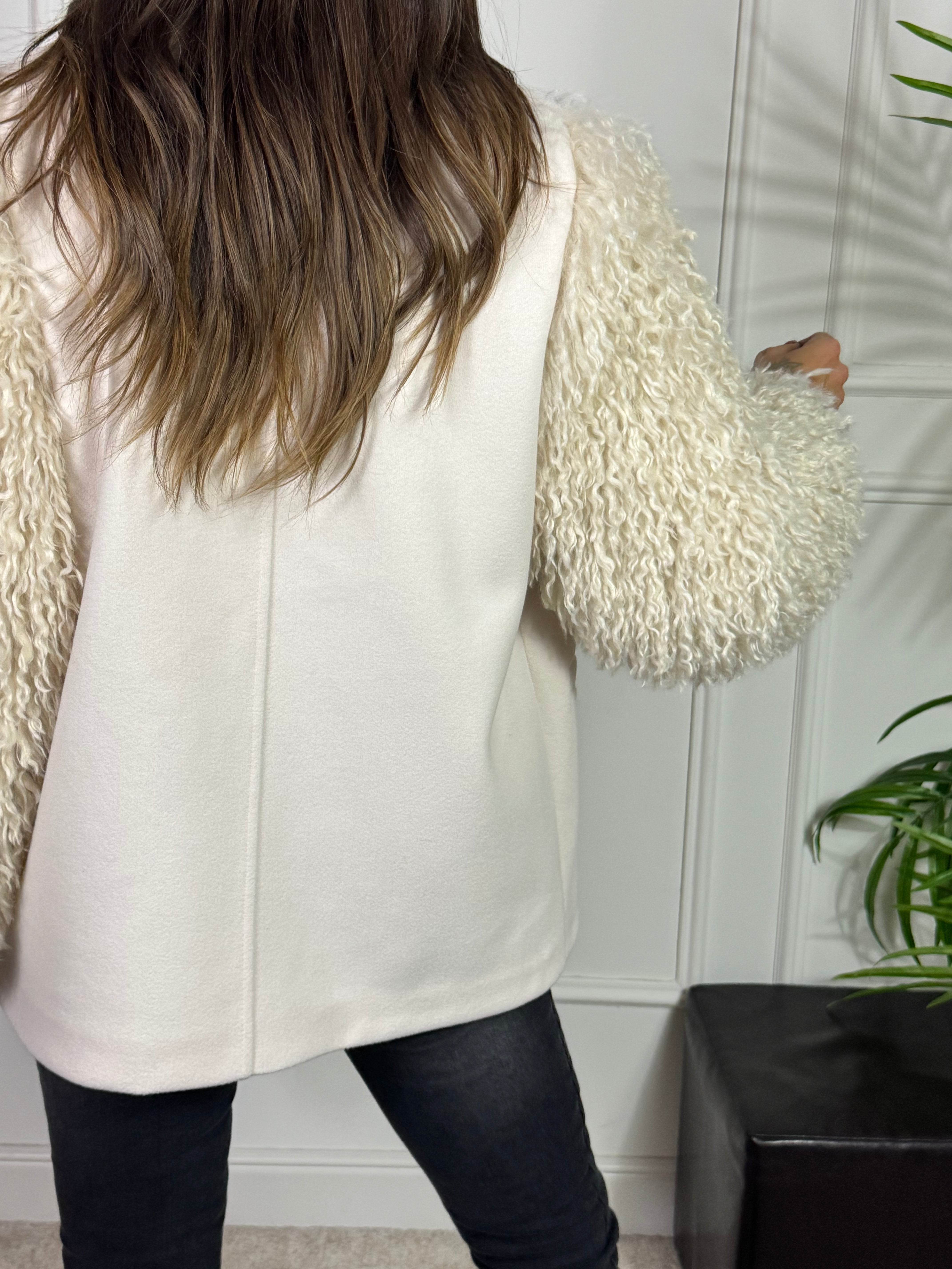 Cappotto Susy Mix con manica ecopelliccia nuvola