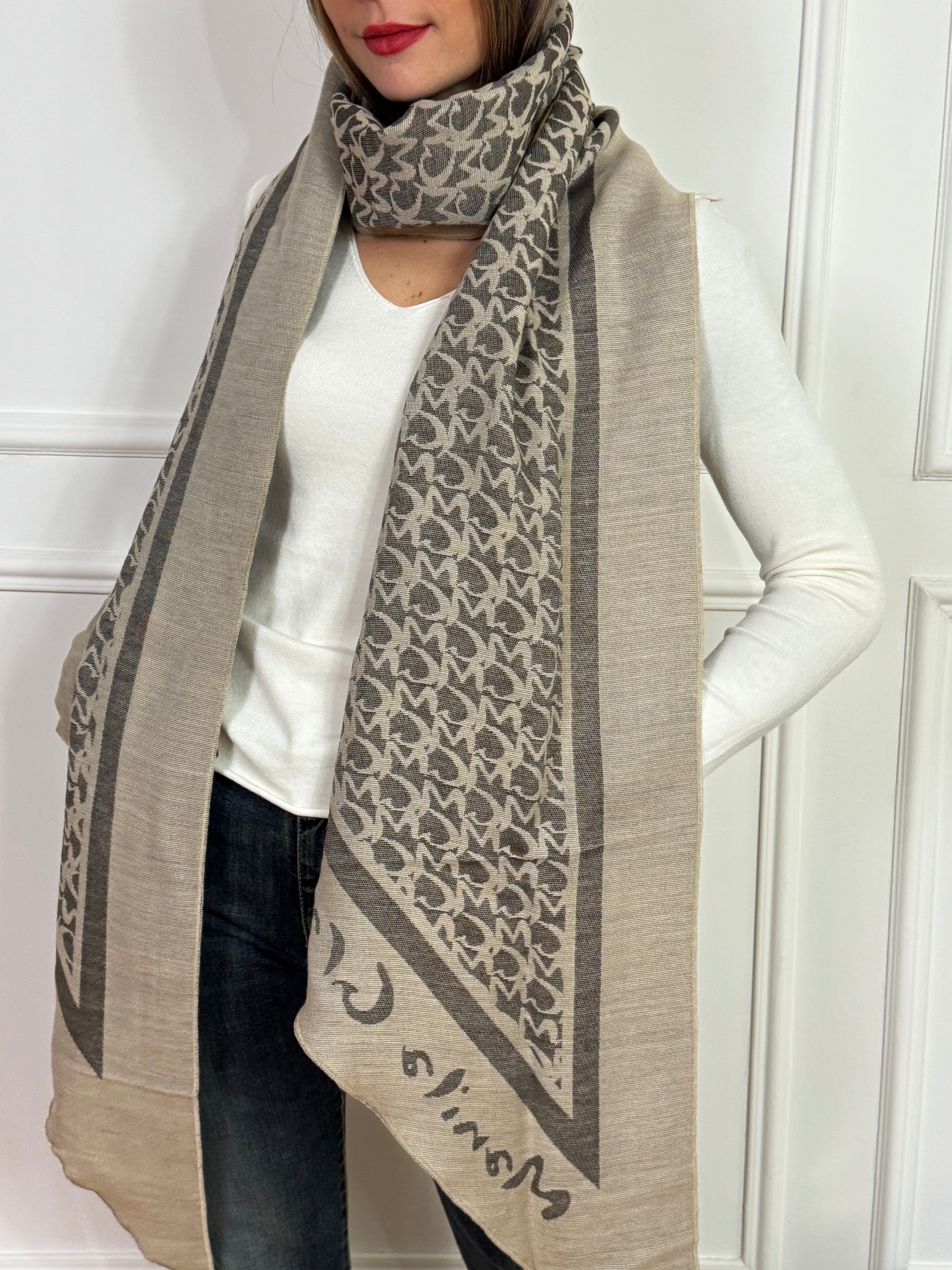 Sciarpa trapezio Manila Grace LOGO