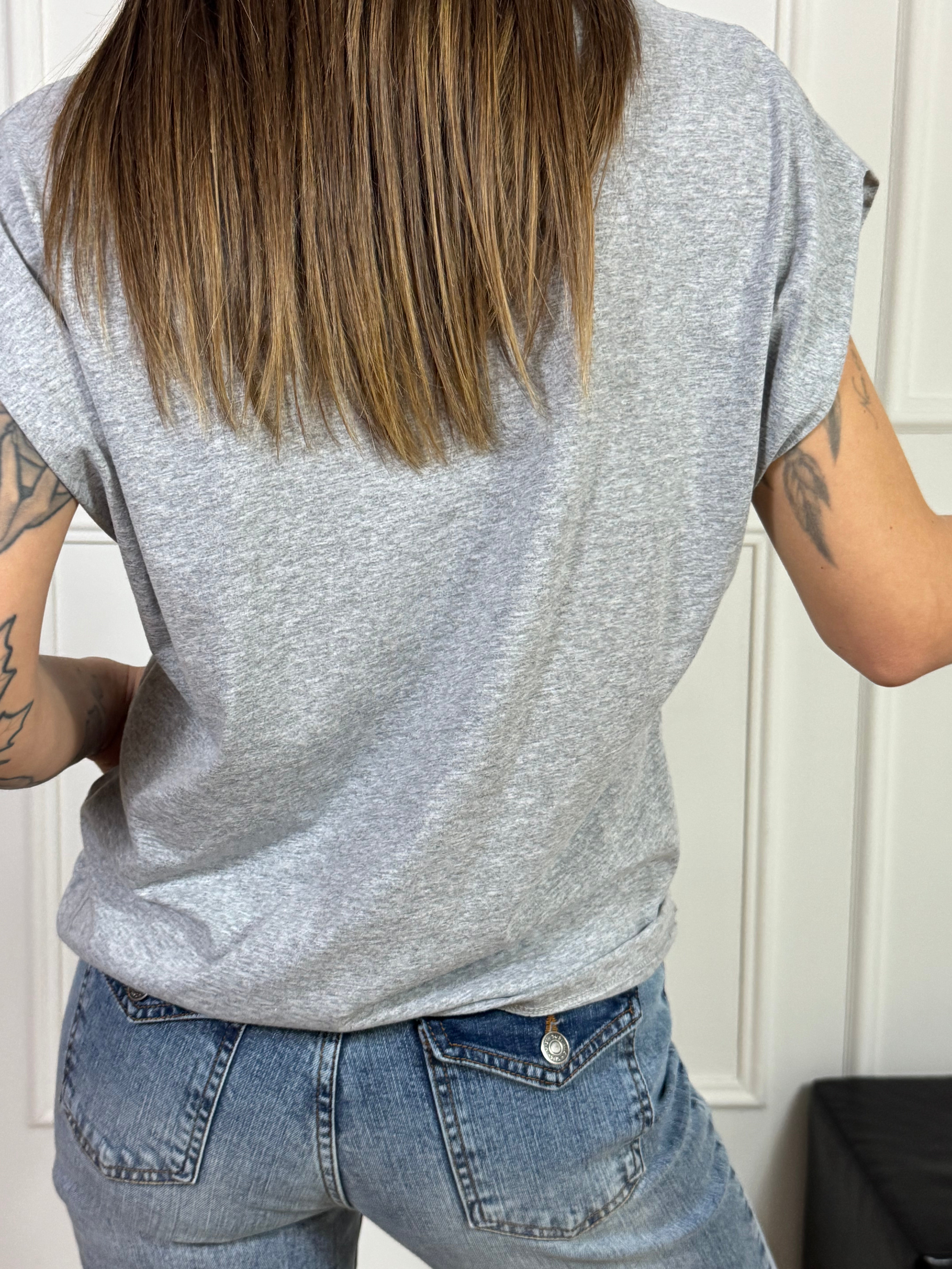 T-shirt  Susy Mix con scritta e applicazioni gioiello TENNIS CLUB