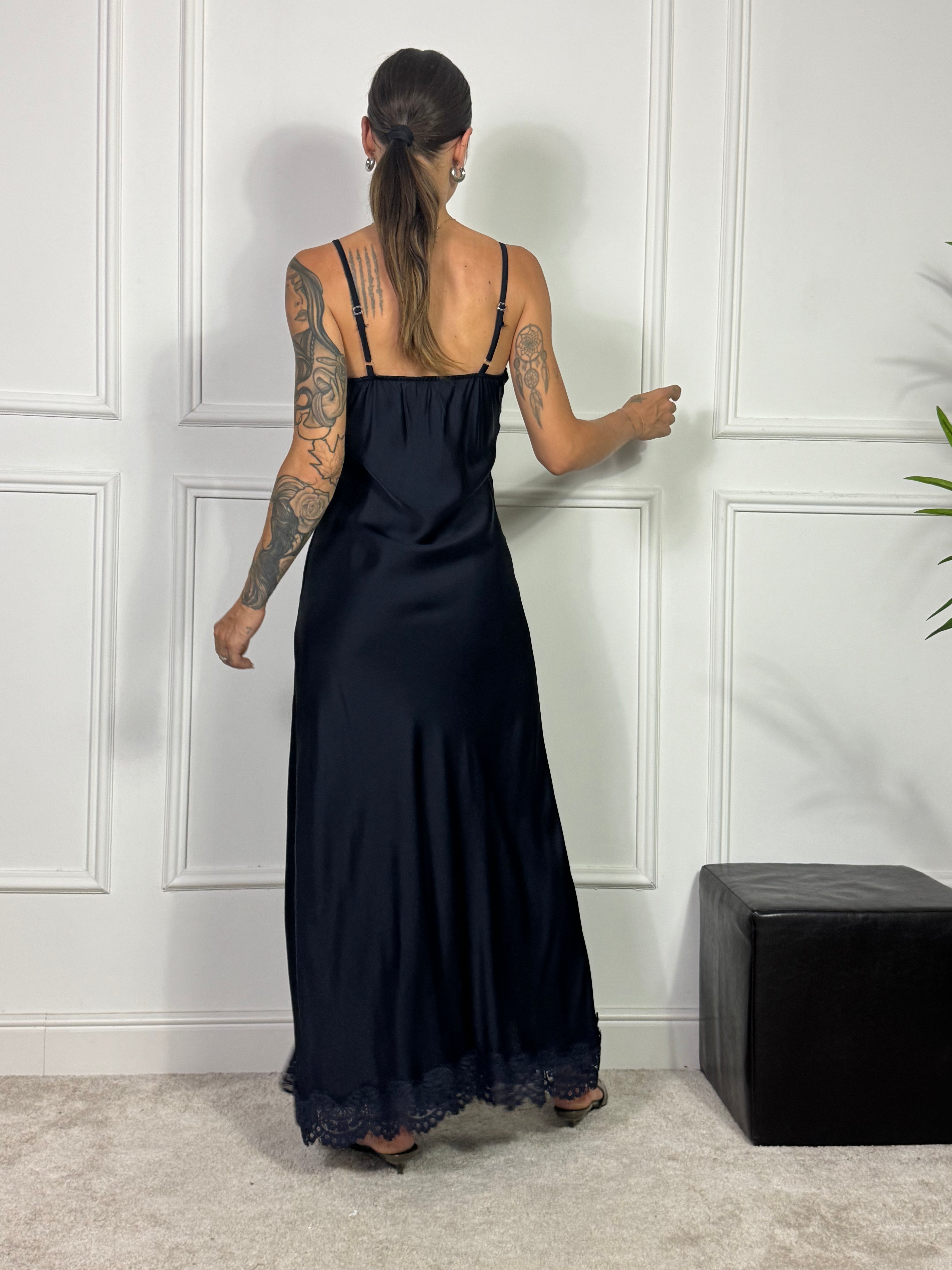Abito lungo sottoveste Victoria ILMH con inserti pizzo e spacco