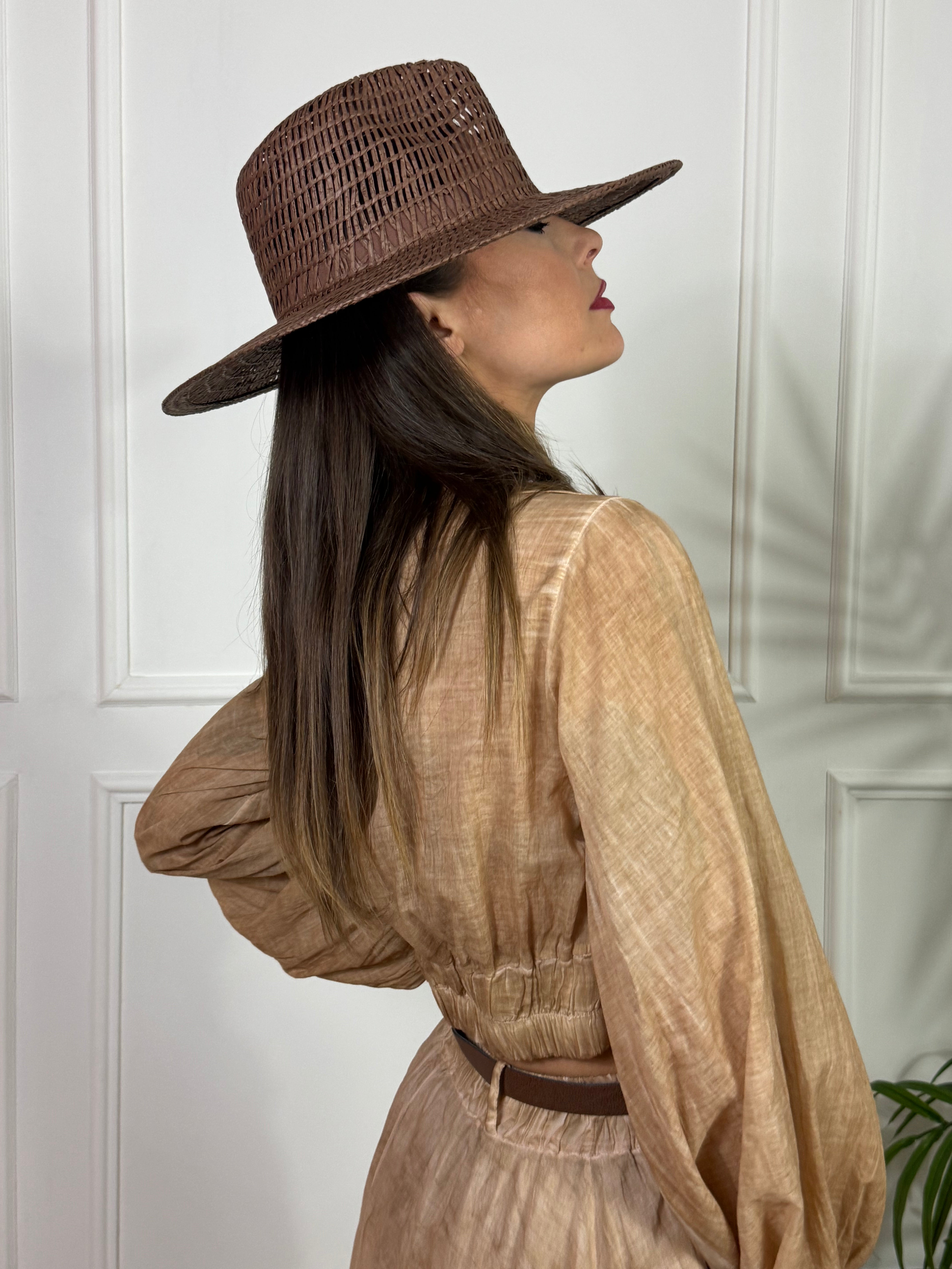 Cappello tesa larga Susy Mix lavorazione traforata