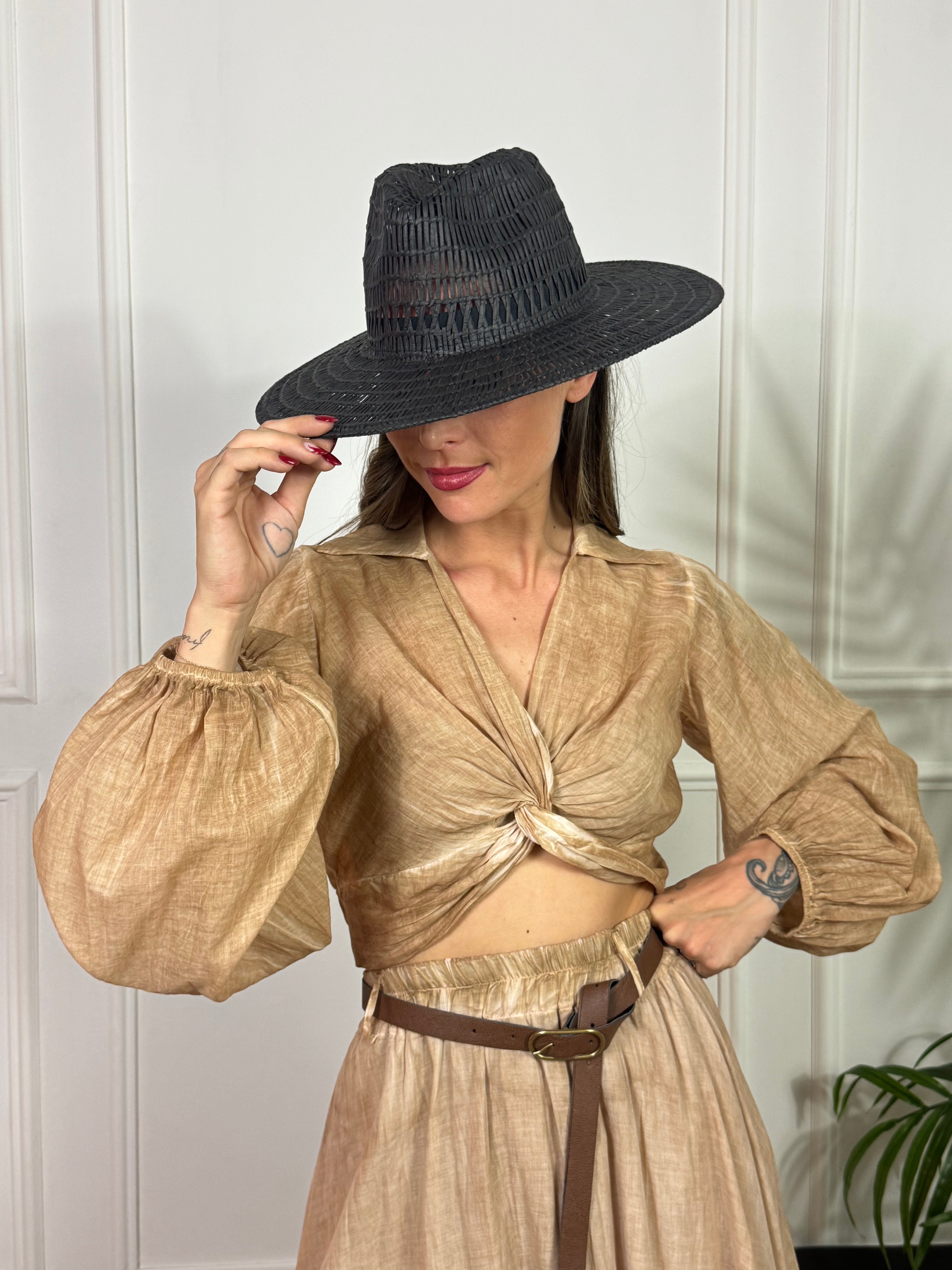 Cappello tesa larga Susy Mix lavorazione traforata