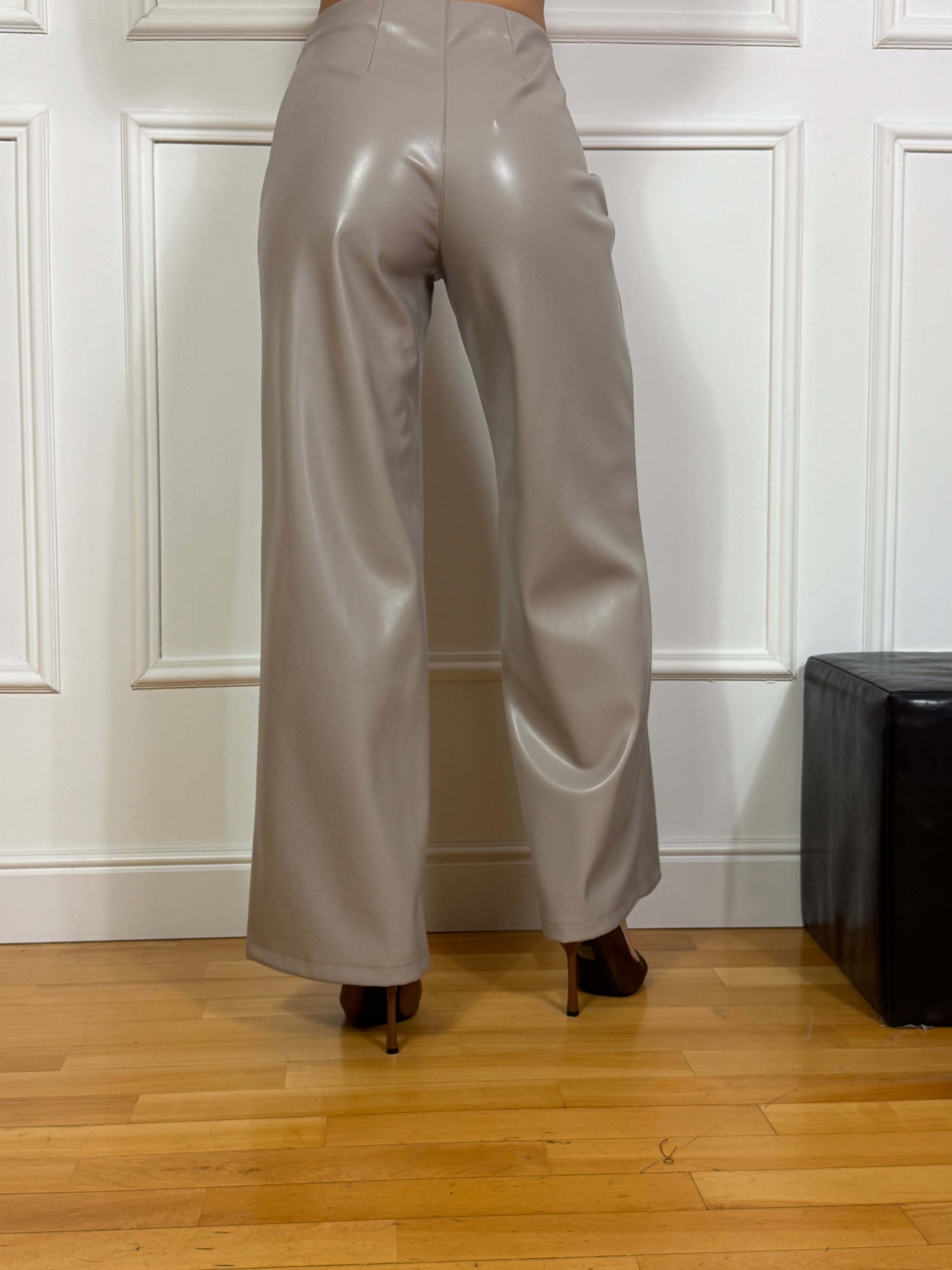 Pantalone in ecopelle WIDE LEG Tensione In LISCIO IN VITA
