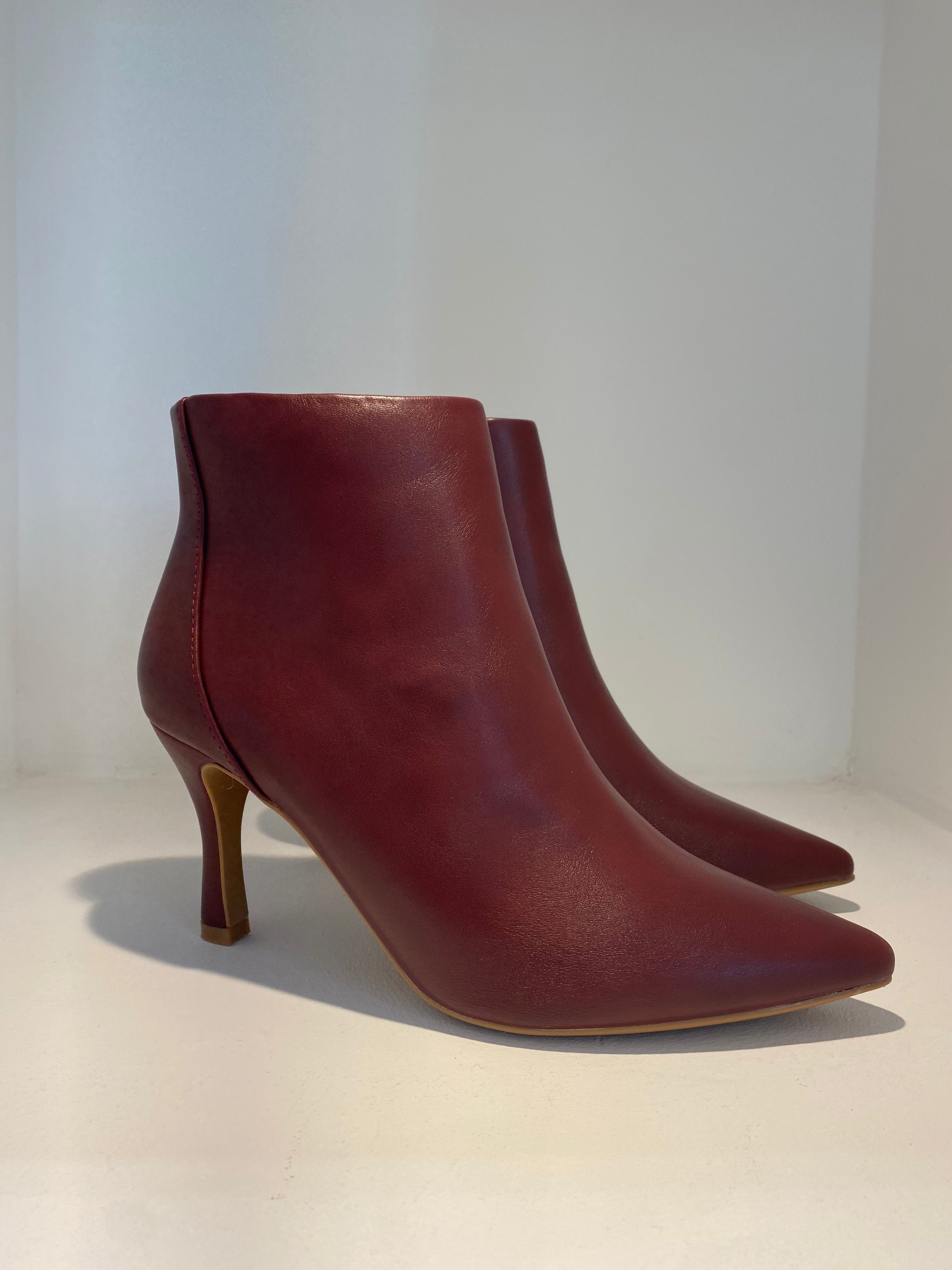 Stivaletto in ecopelle ankle-boot con tacco