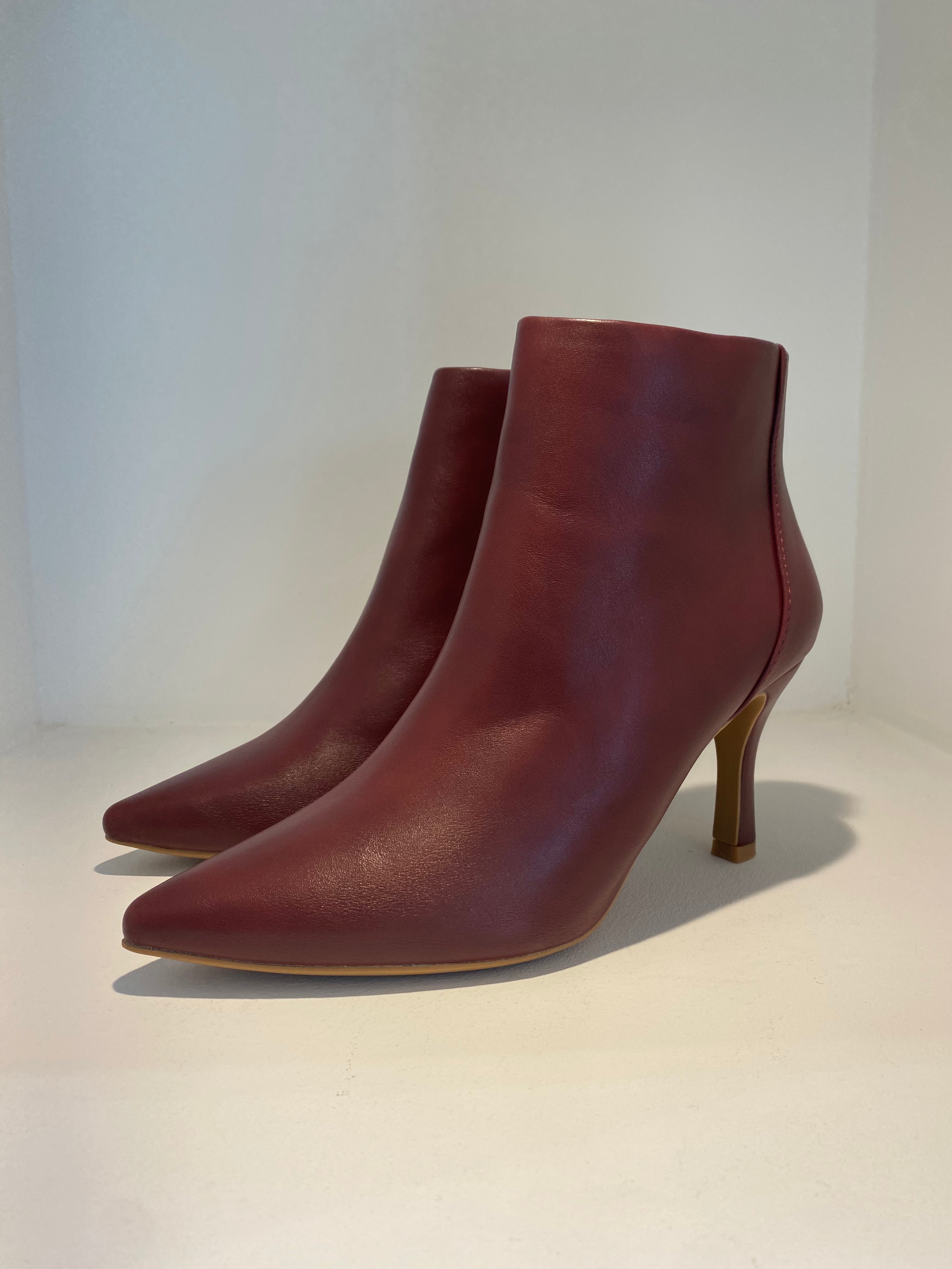Stivaletto in ecopelle ankle-boot con tacco