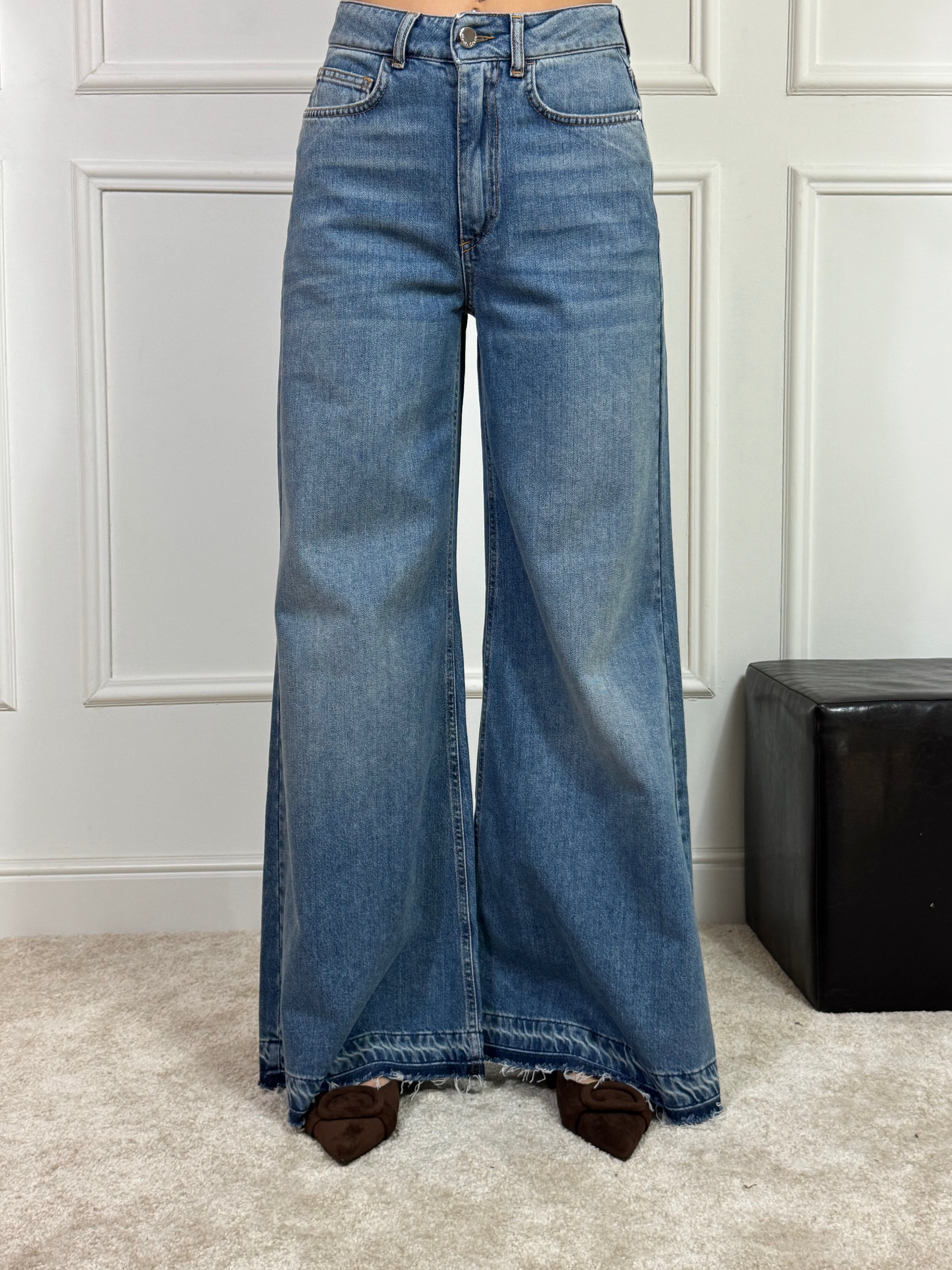Jeans MANILA GRACE a PALAZZO con BORDINO TAGLIO VIVO SCURO- lavaggio SAND WASH