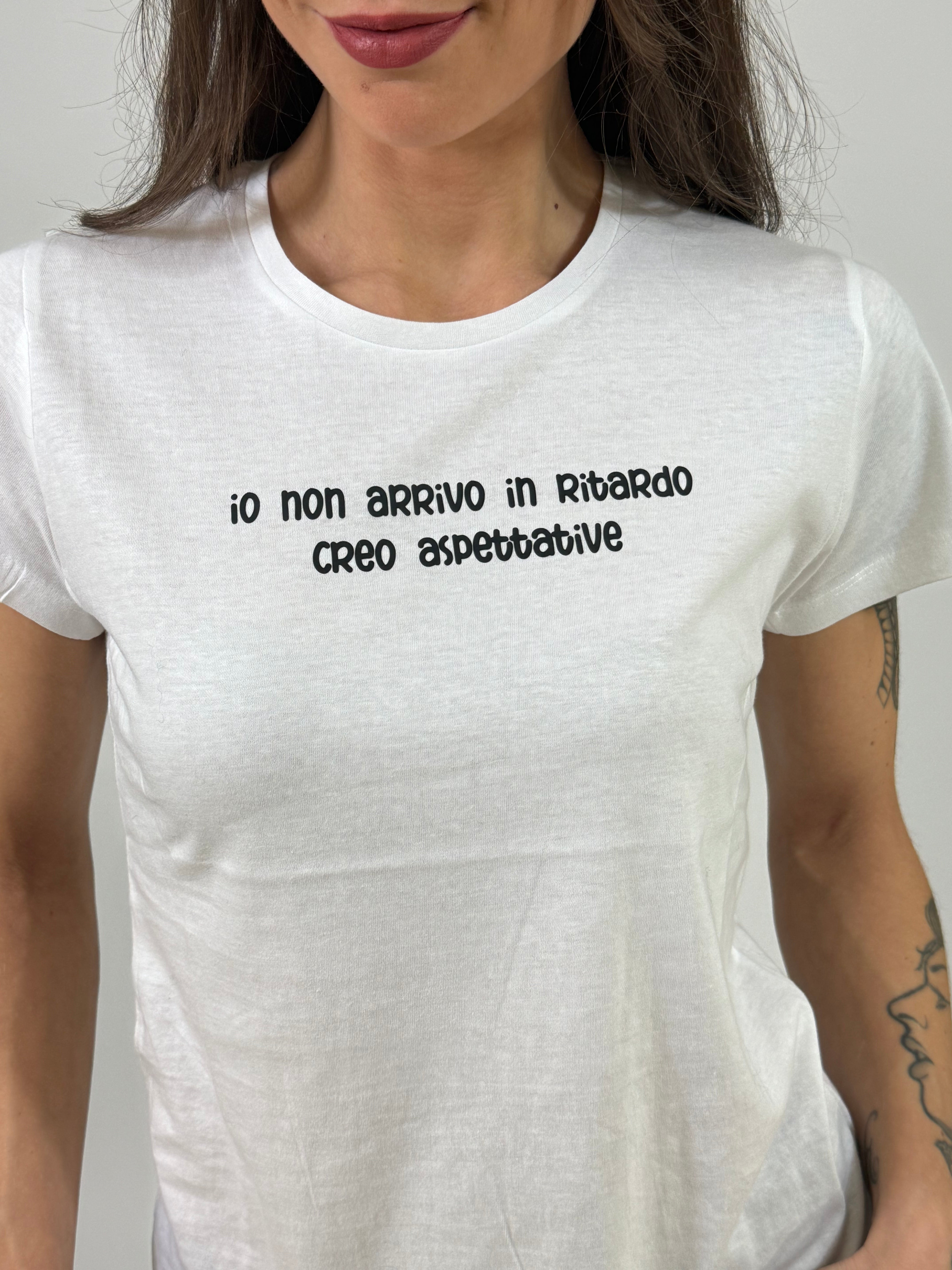 T-shirt Susy Mix IO NON ARRIVO IN RITARDO CREO ASPETTATIVE