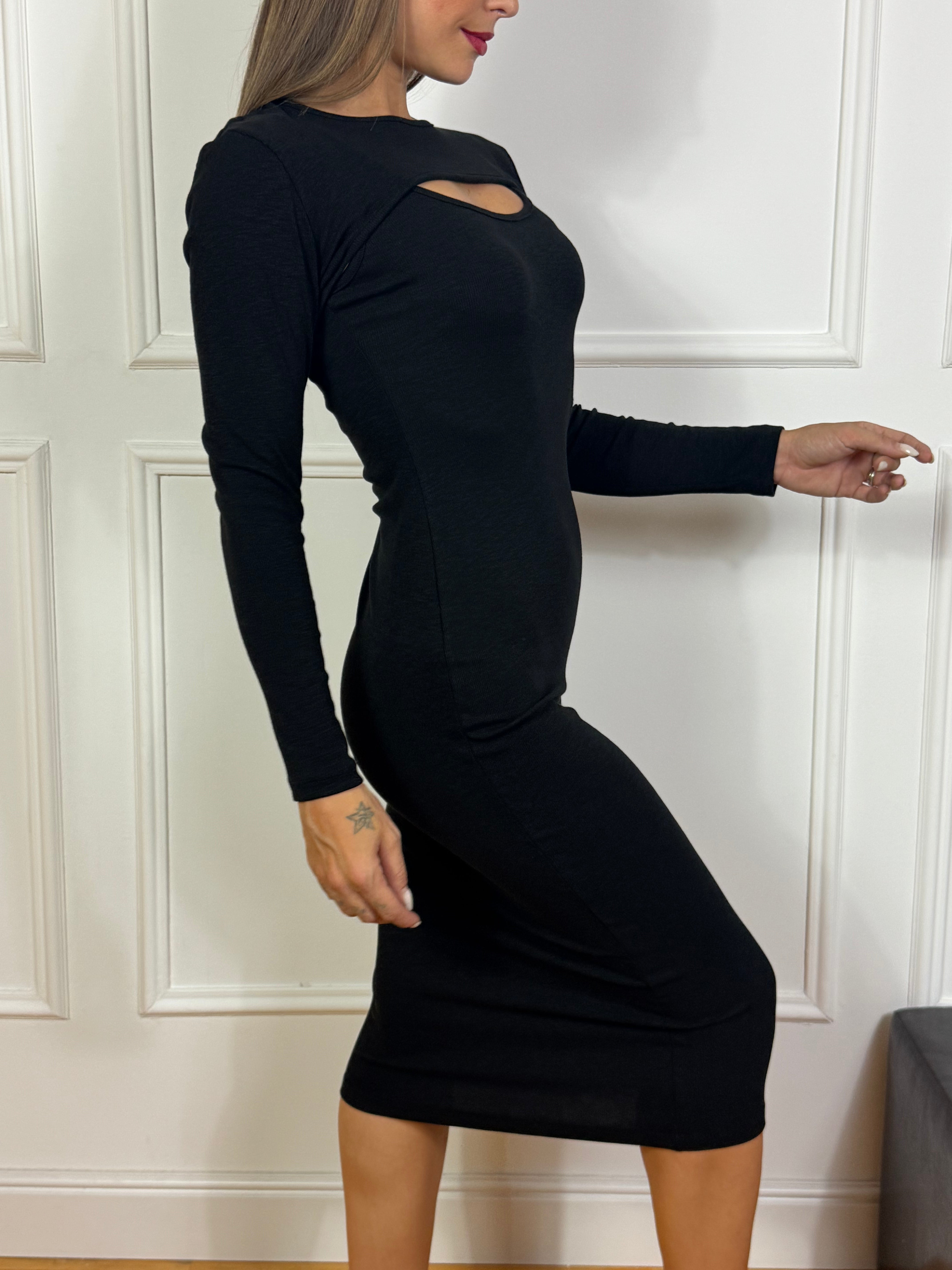 Abito tubino in maglina sottile con cut-out davanti Victoria ILMH