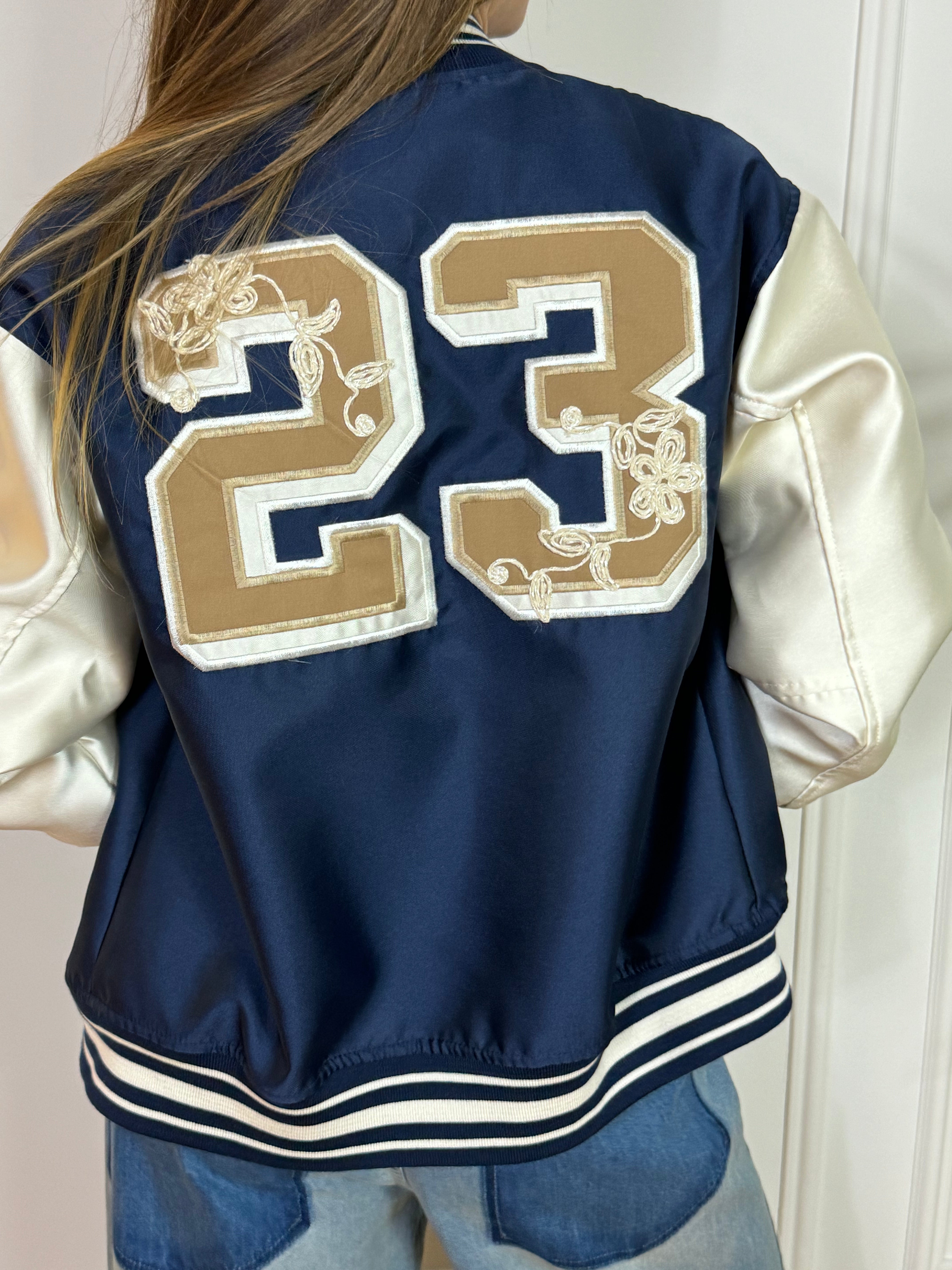 Giacca bomber in misto acetato Tensione In college con patch 23