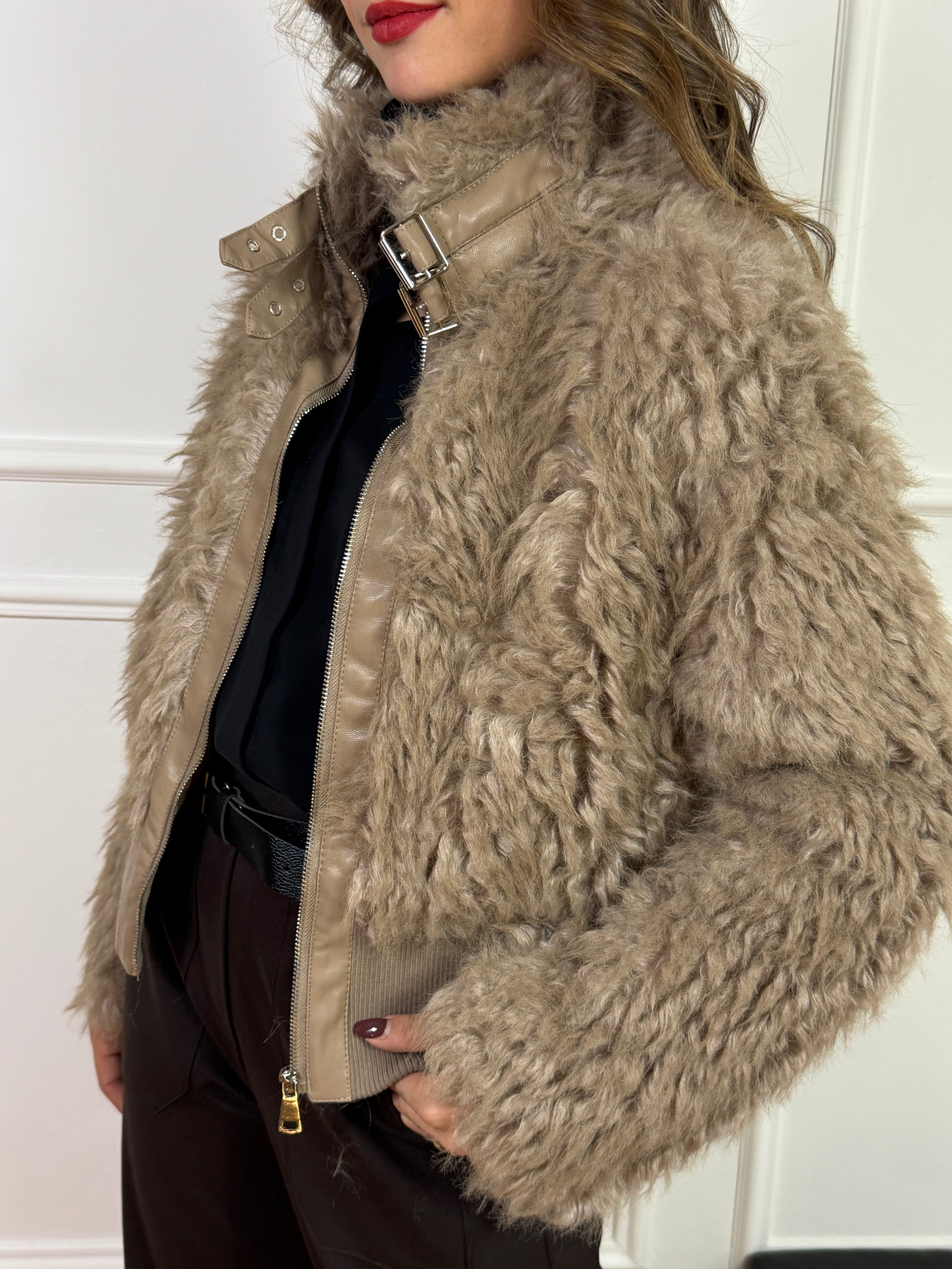 Giacca ecopelliccia bomber Mongolia Susy Mix con dettagli in ecopelle