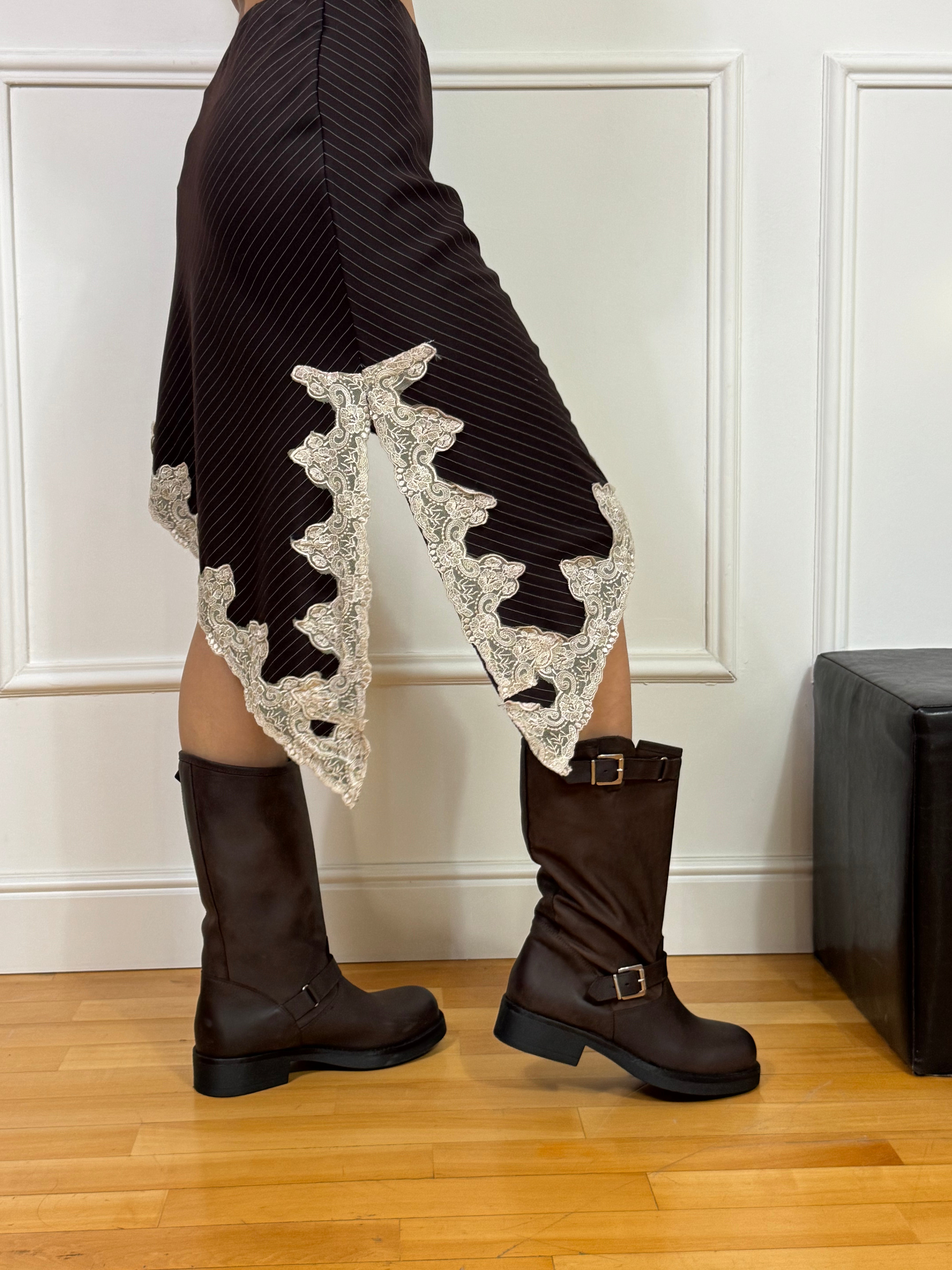 Gonna asimmetrica con spacco Have One gessata con pizzo